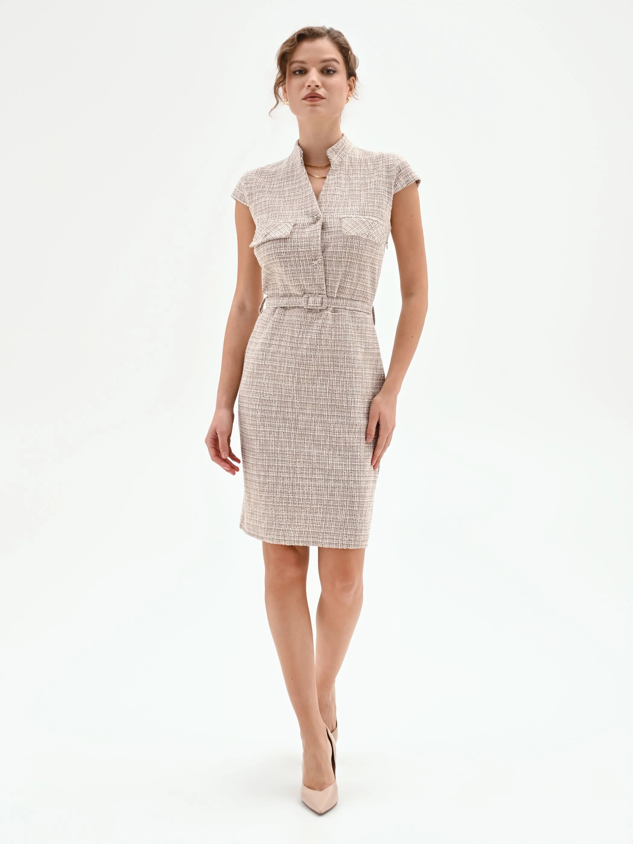 Abito a tubino beige chiaro in tweed con cintura - Image 4