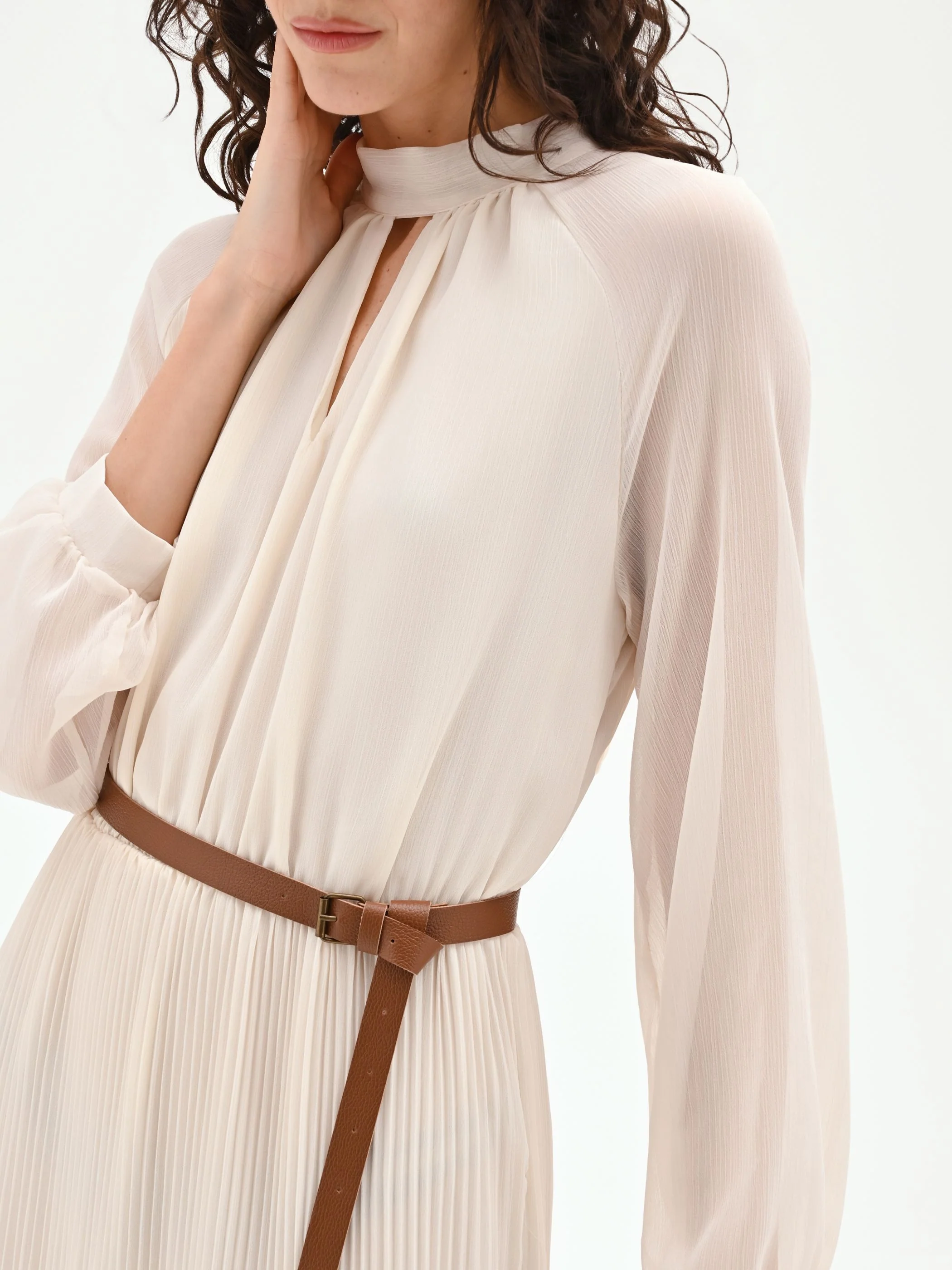 Abito lungo bianco in georgette plissé - Image 3