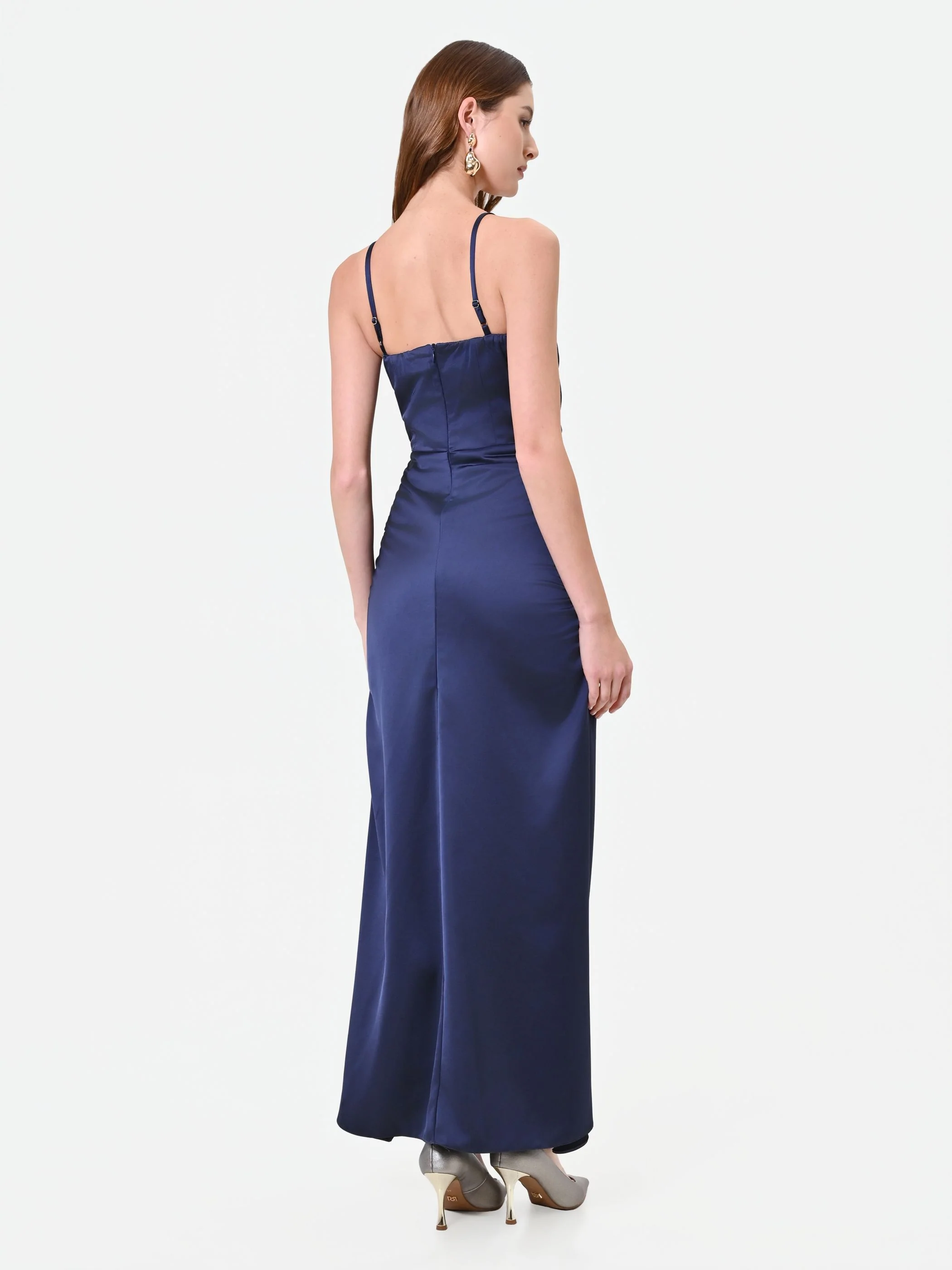 Abito lungo blu navy con nodo e drappeggio - Image 2