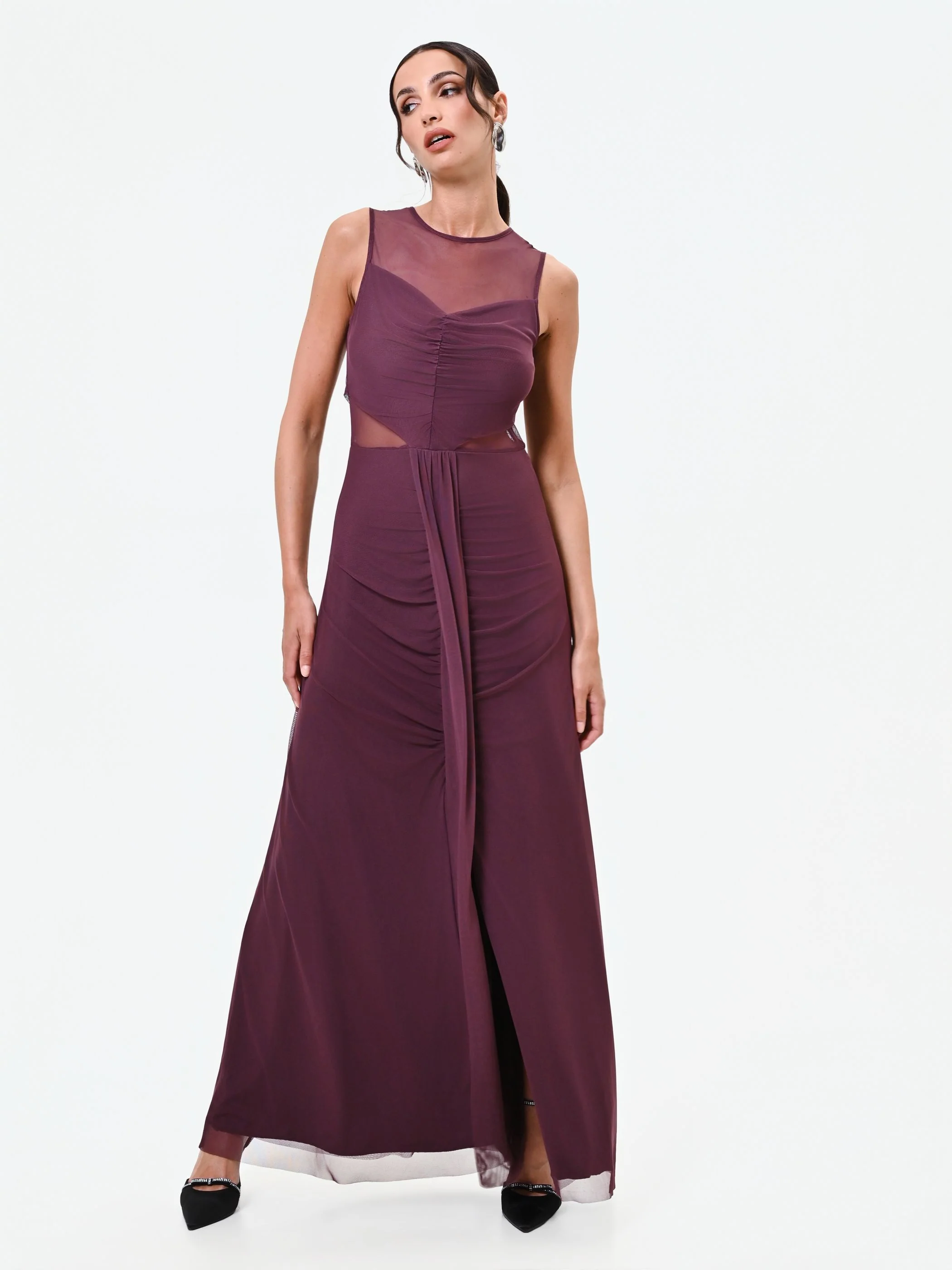 Abito lungo bordeaux rosso con corpino drappeggiato e tulle - Image 3