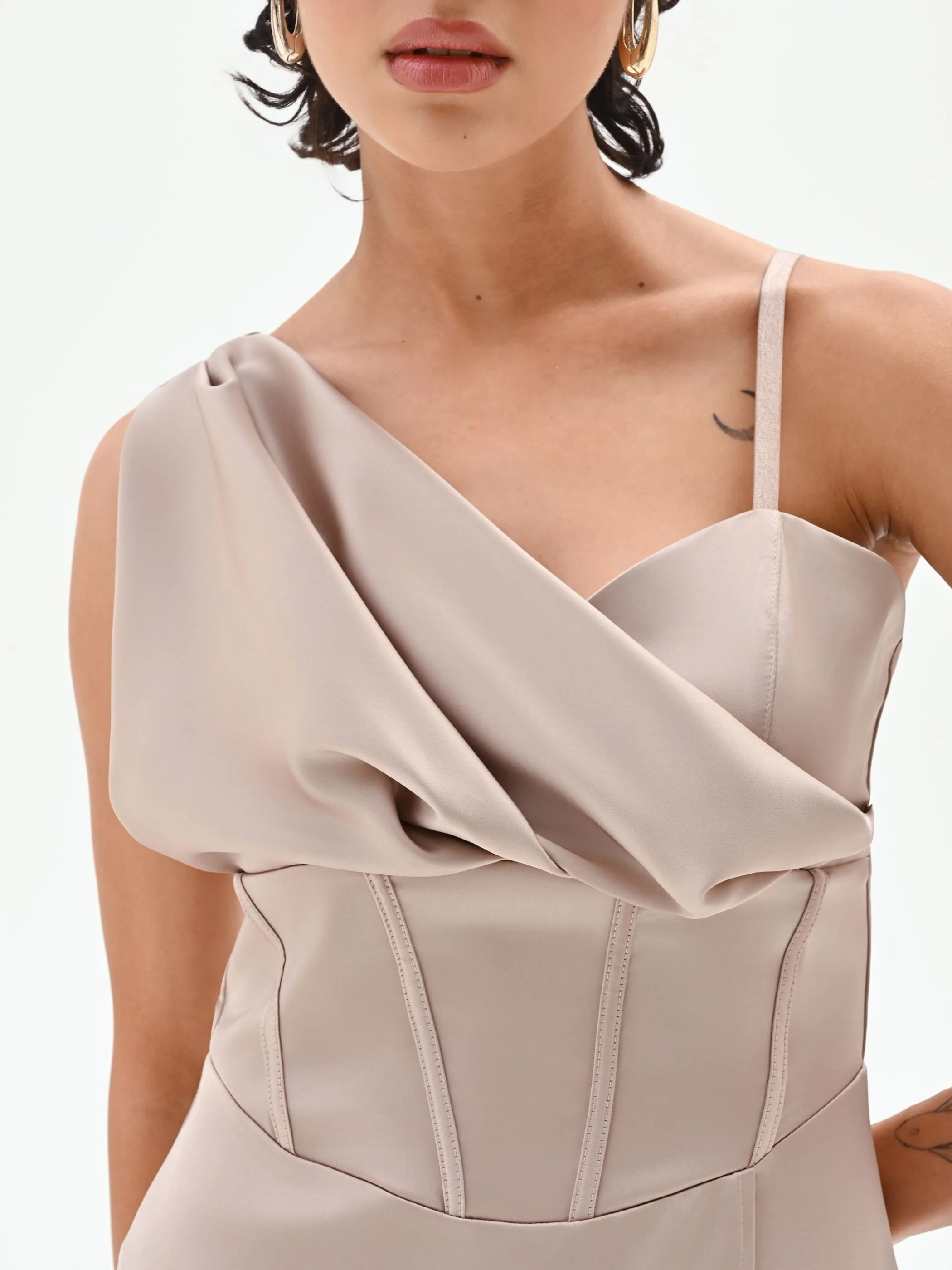 Abito lungo in raso tortora beige con corpetto - Image 3