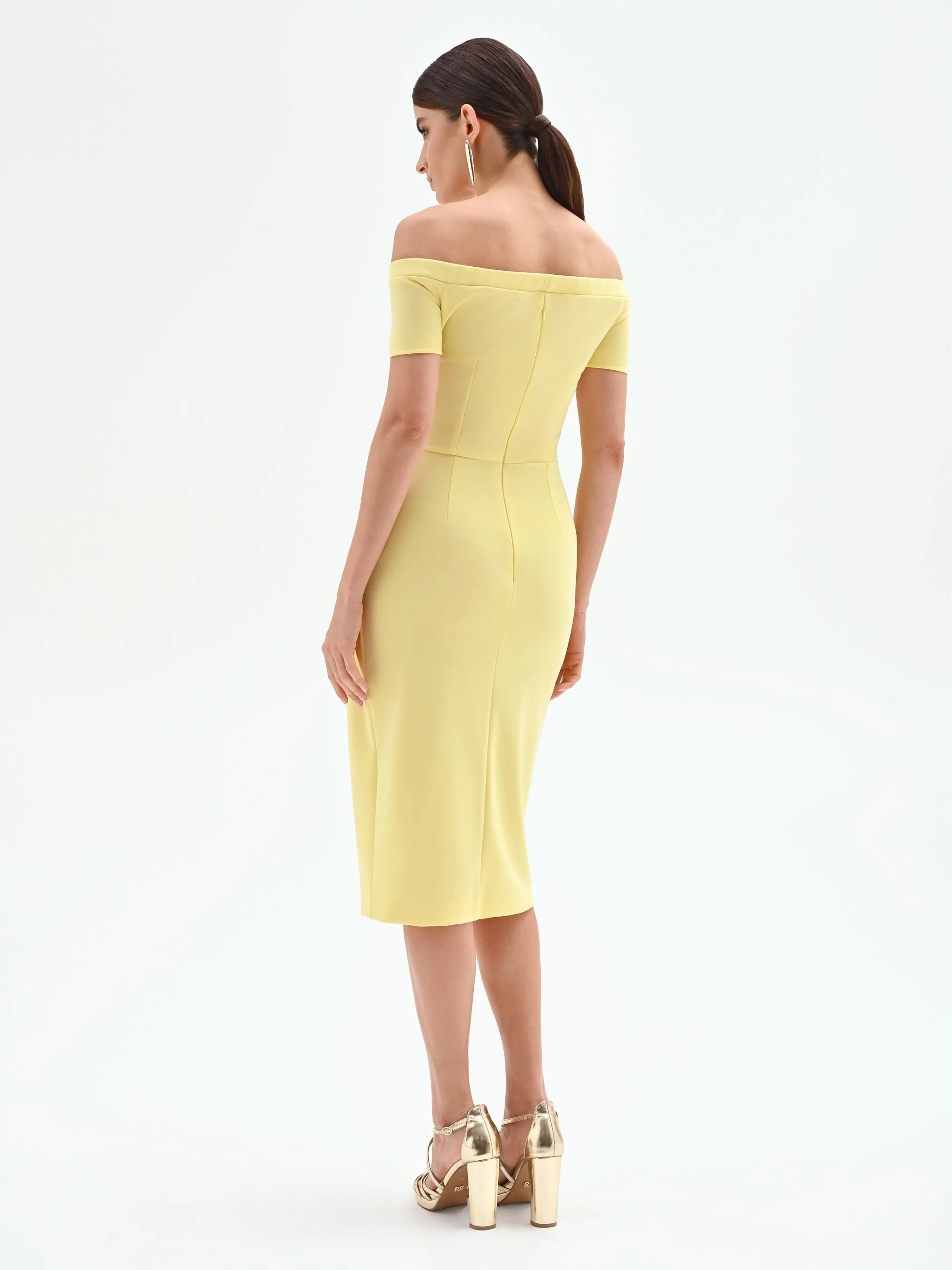Abito tubino midi giallo chiaro off the shoulders - Image 3