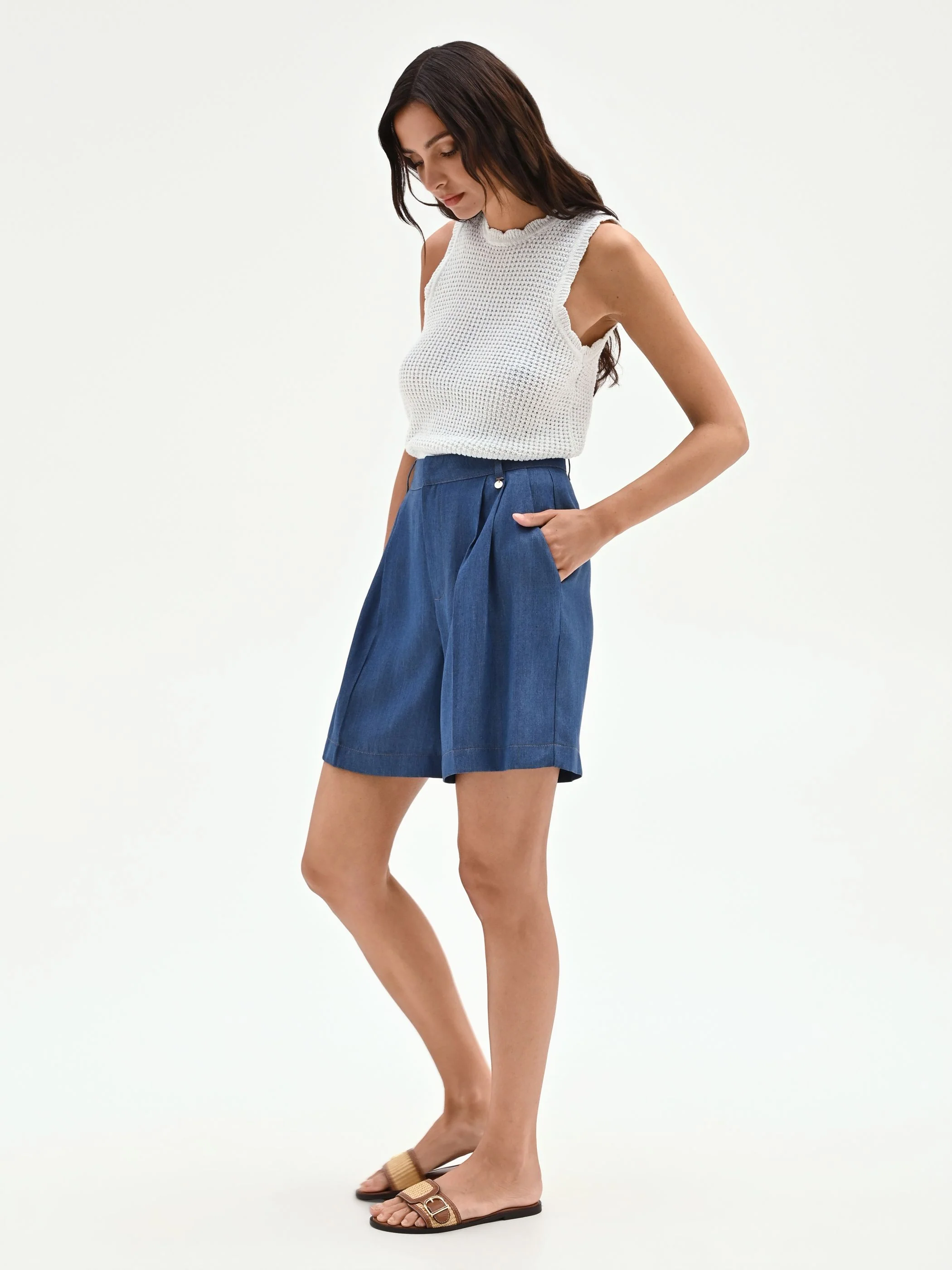 Bermuda in chambray con pinces - Image 5