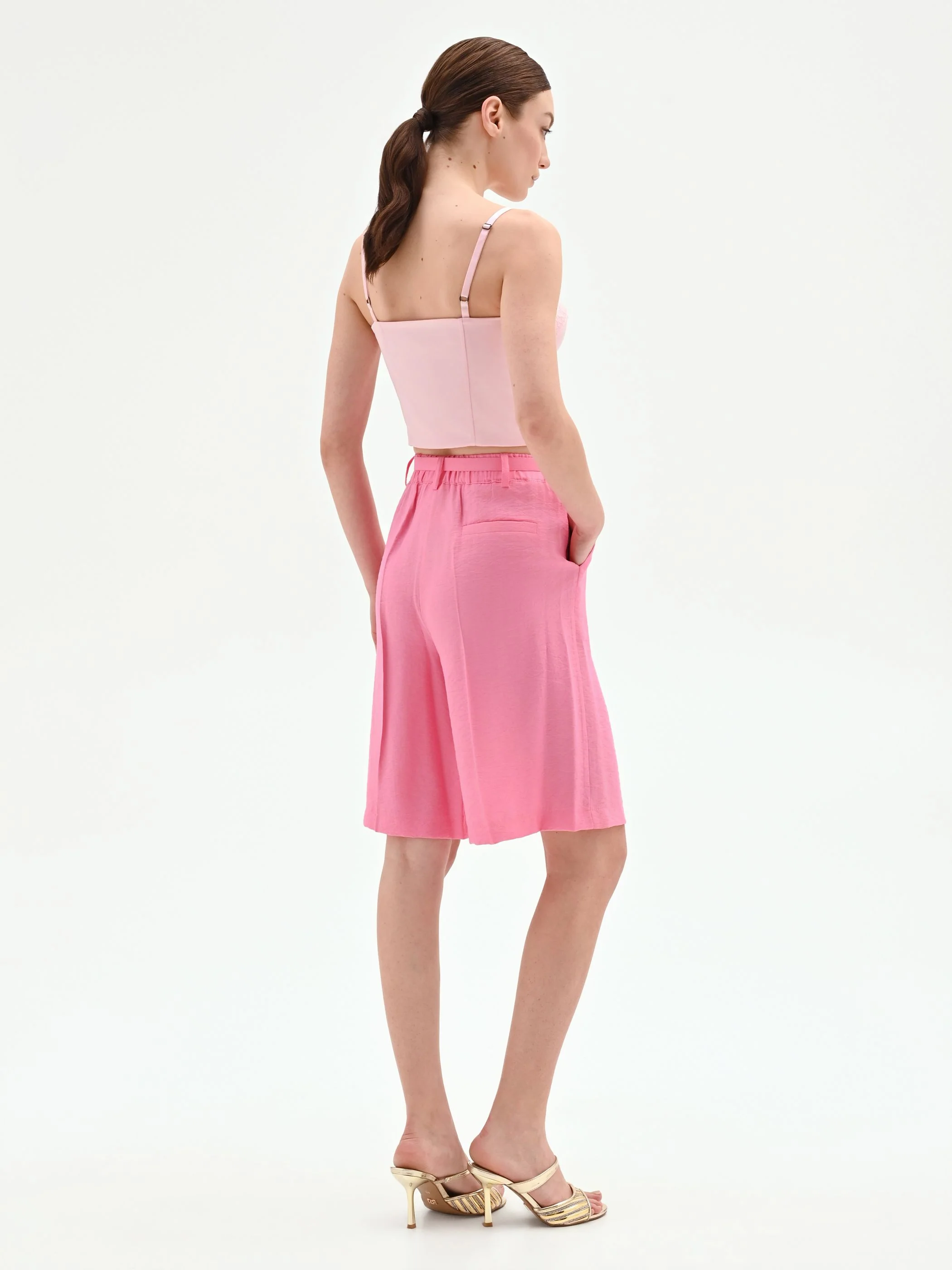 Bermuda rosa a vita alta con cintura - Image 3