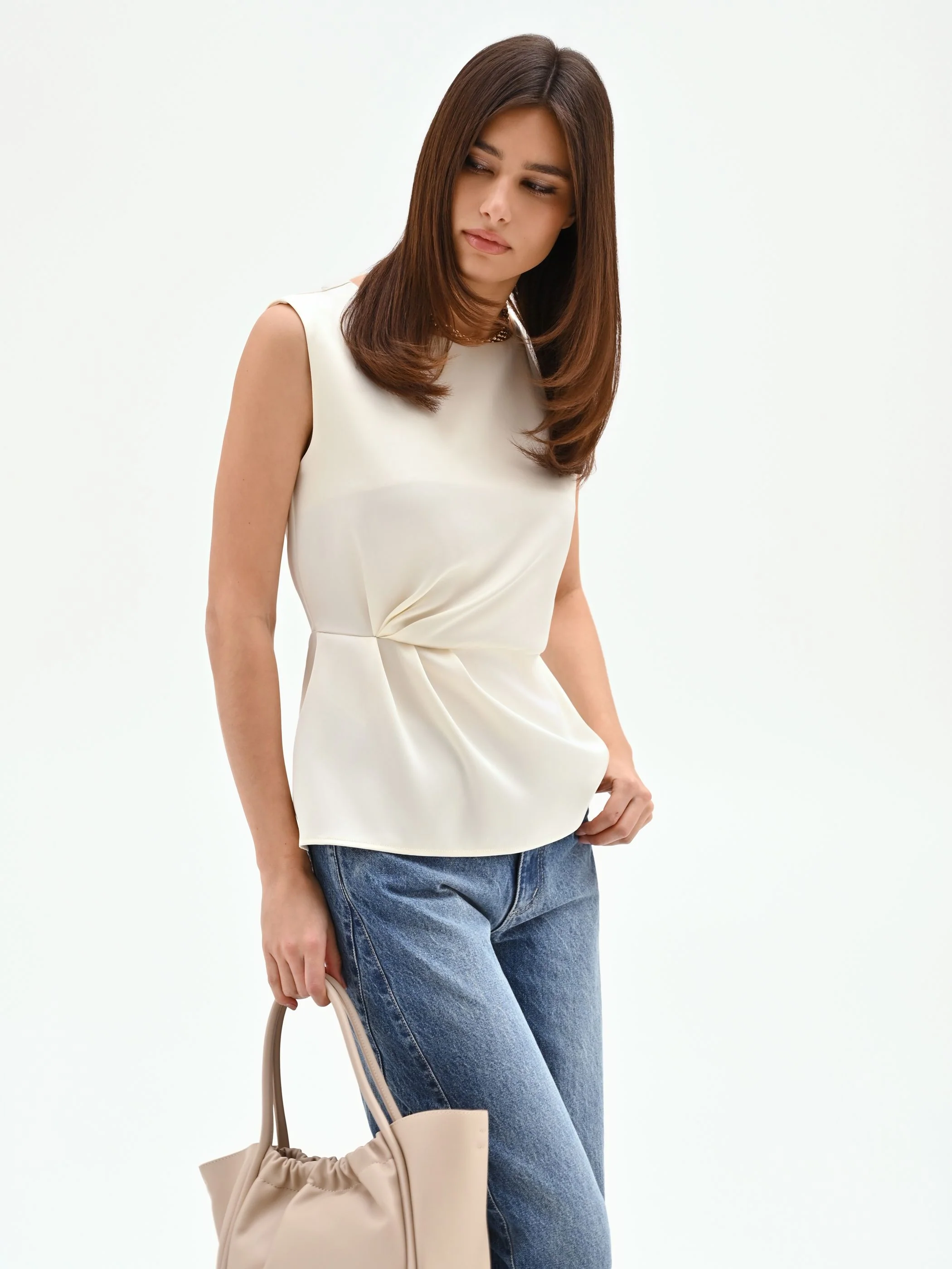 Blusa bianco panna con drappeggio laterale - Image 6