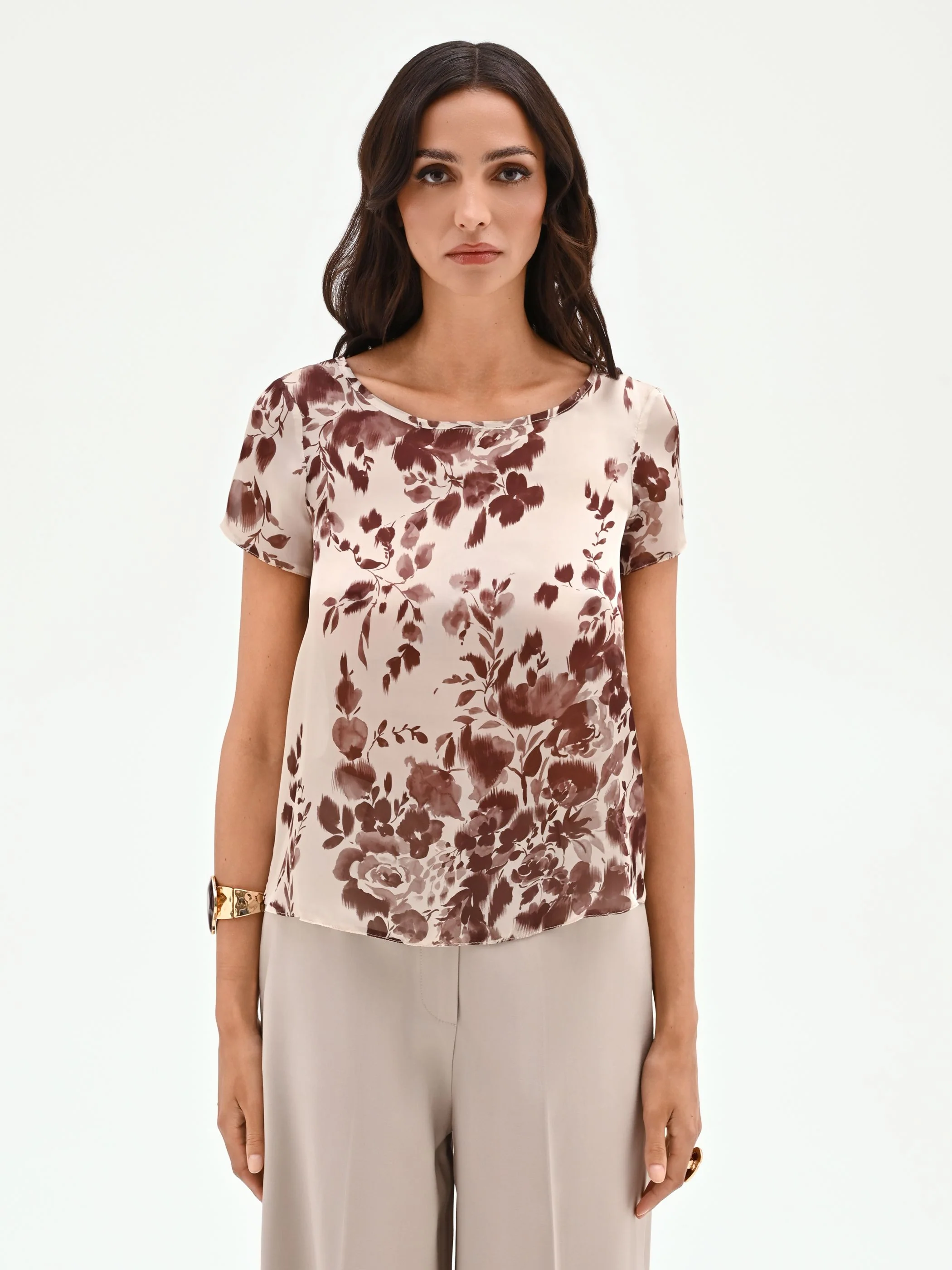 Blusa in raso cioccolato con stampa floreale - Image 4