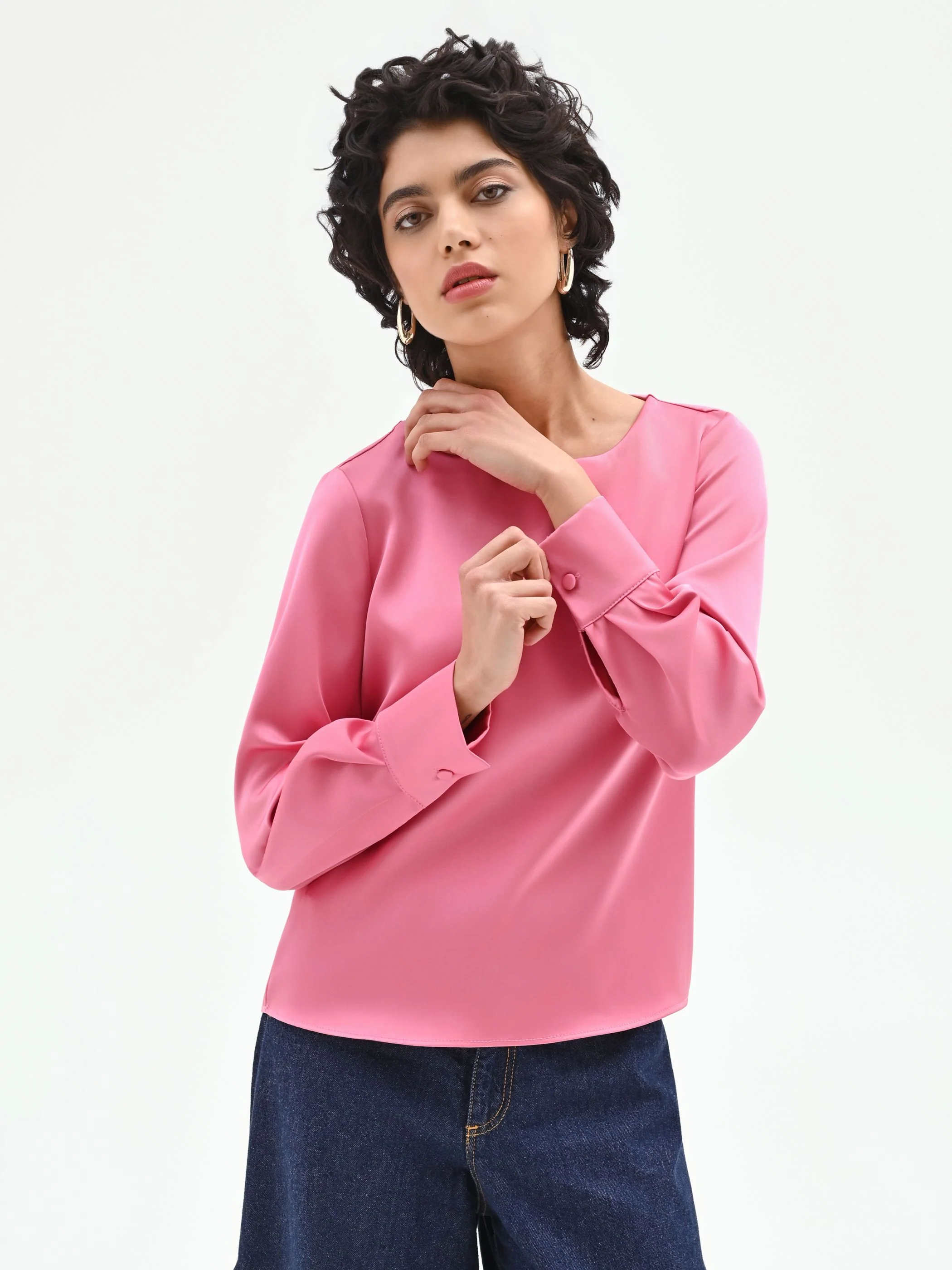 Blusa rosa con maniche a sbuffo - Image 5