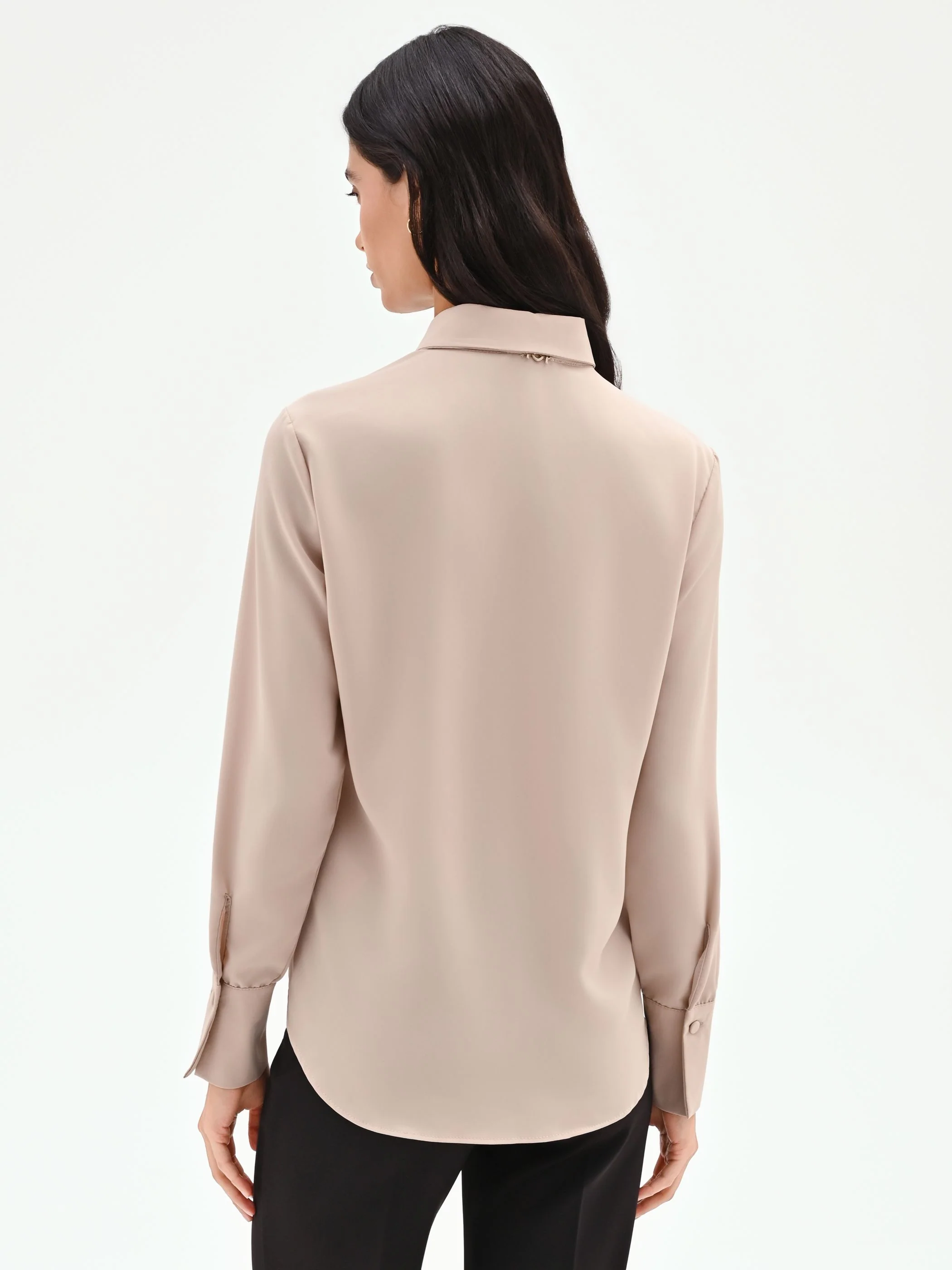 Camicia beige con bottoni ricoperti - Image 3