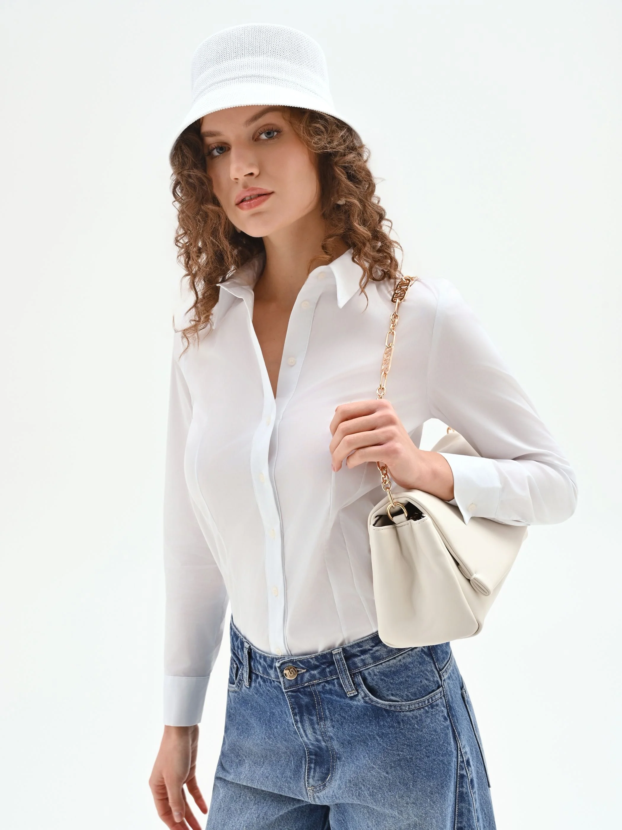 Camicia bianca sagomata in cotone - Image 6