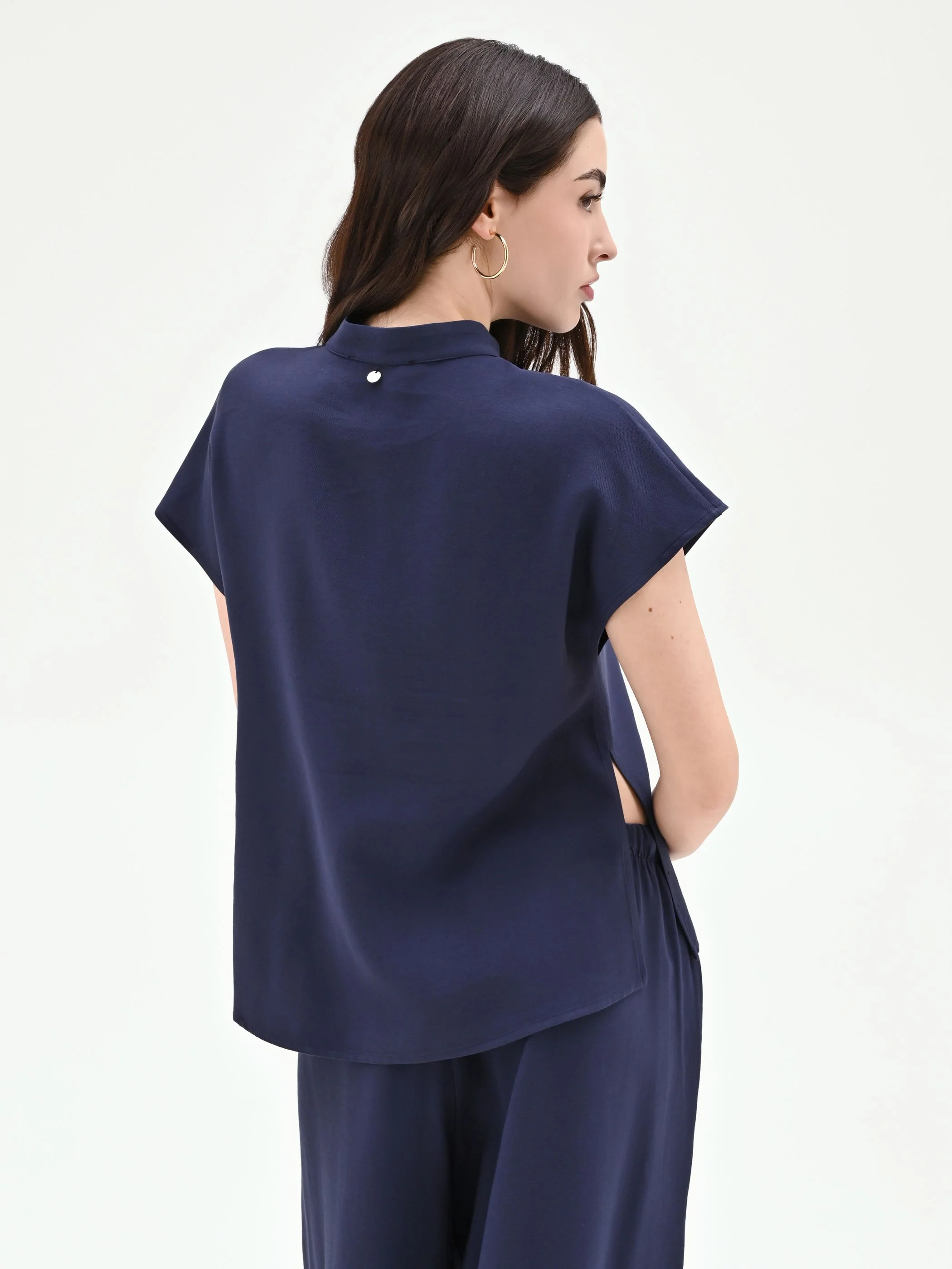 Camicia blu navy con colletto alla coreana - Image 3