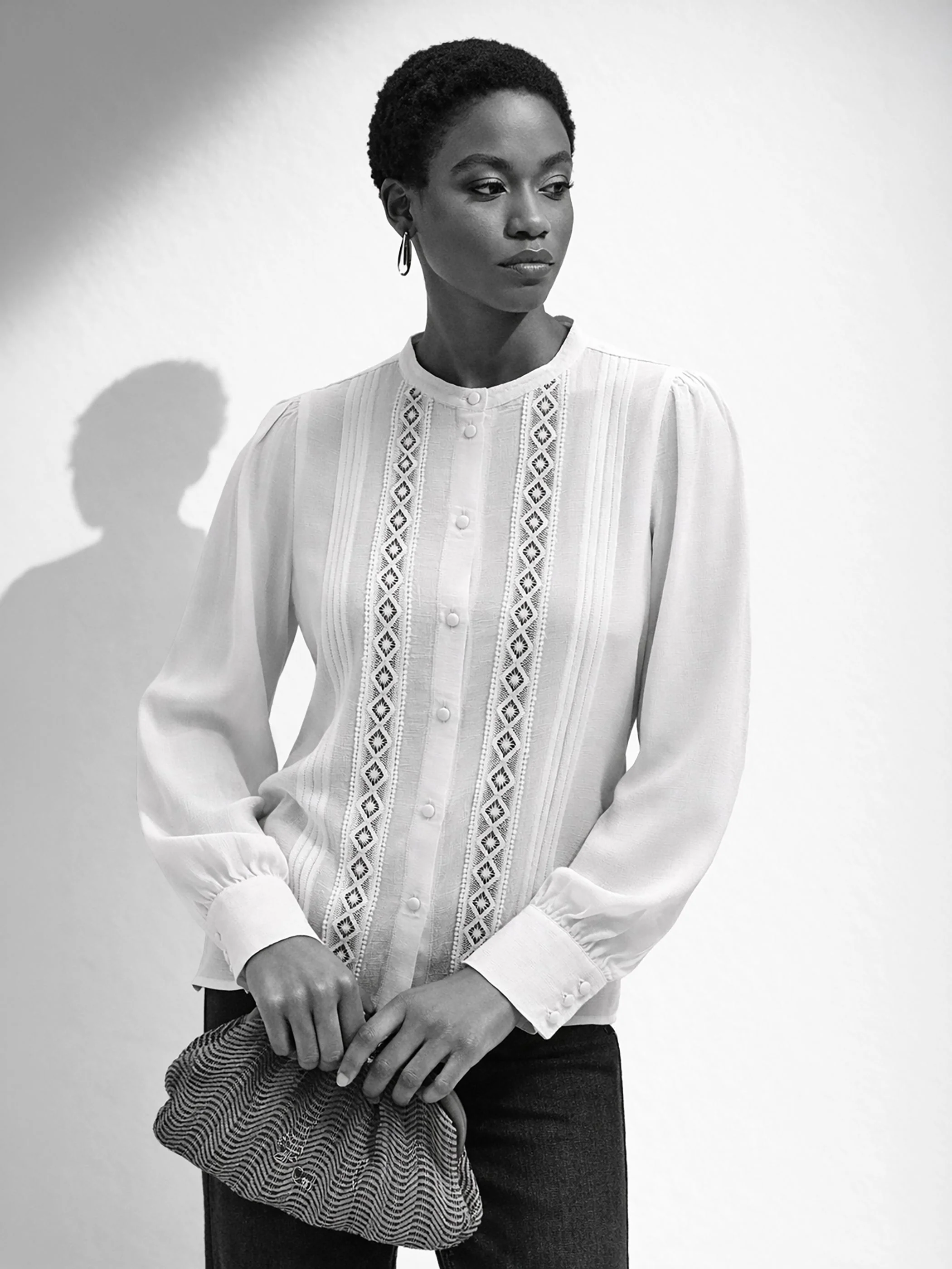 Camicia in viscosa panna con inserti in pizzo - Image 6