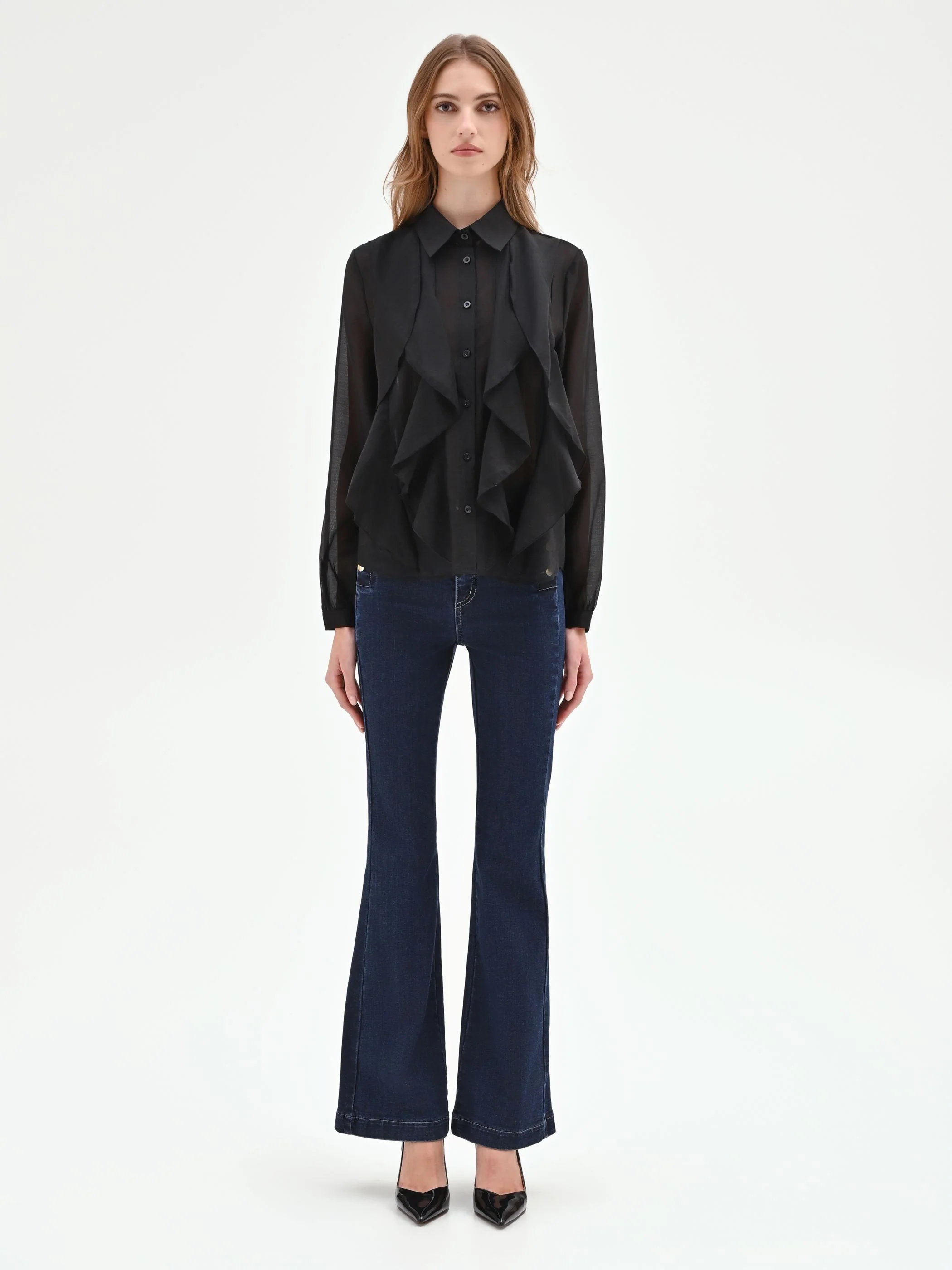 Camicia nera con rouches