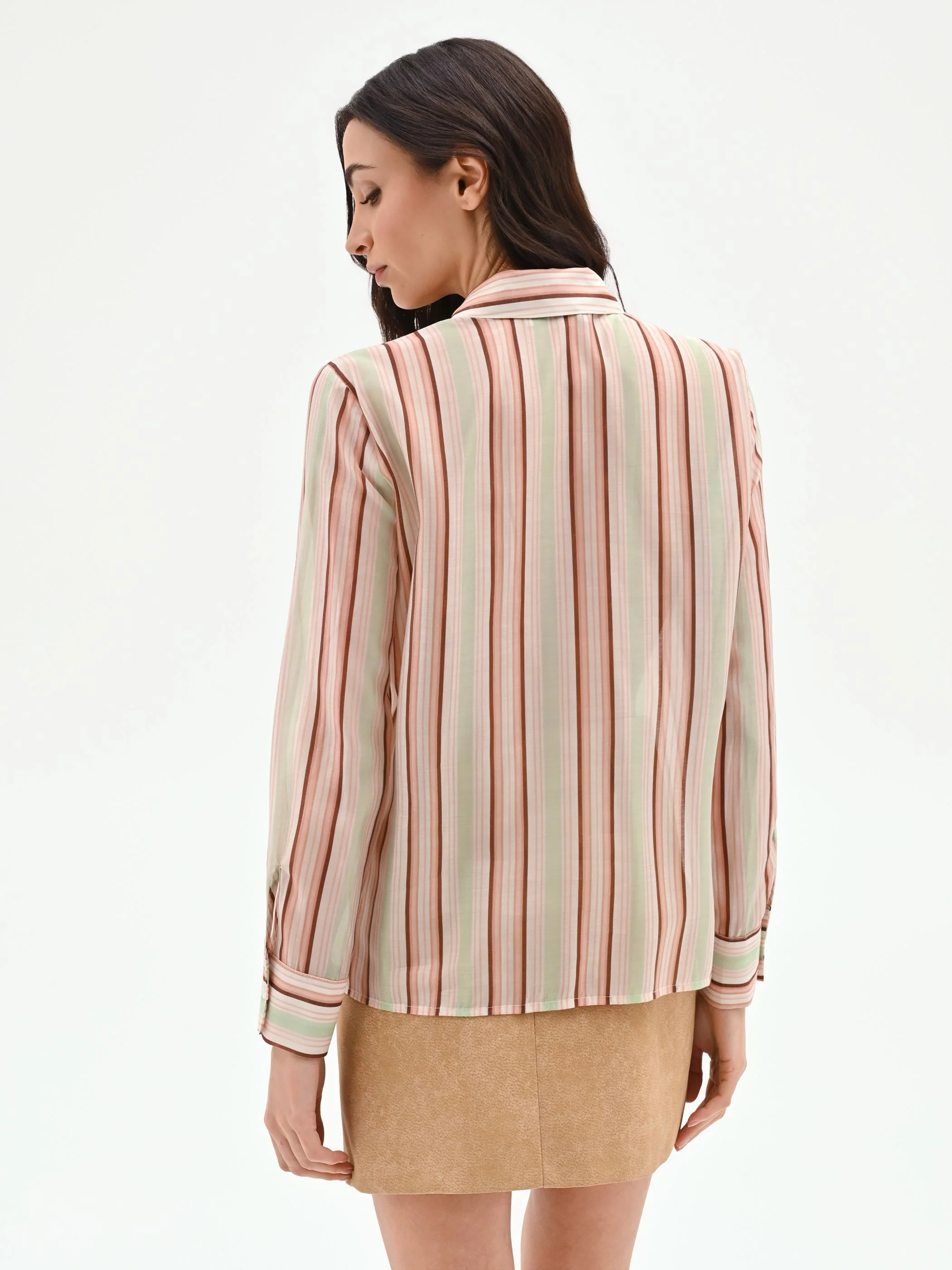 Camicia rosa a righe con rouche - Image 4