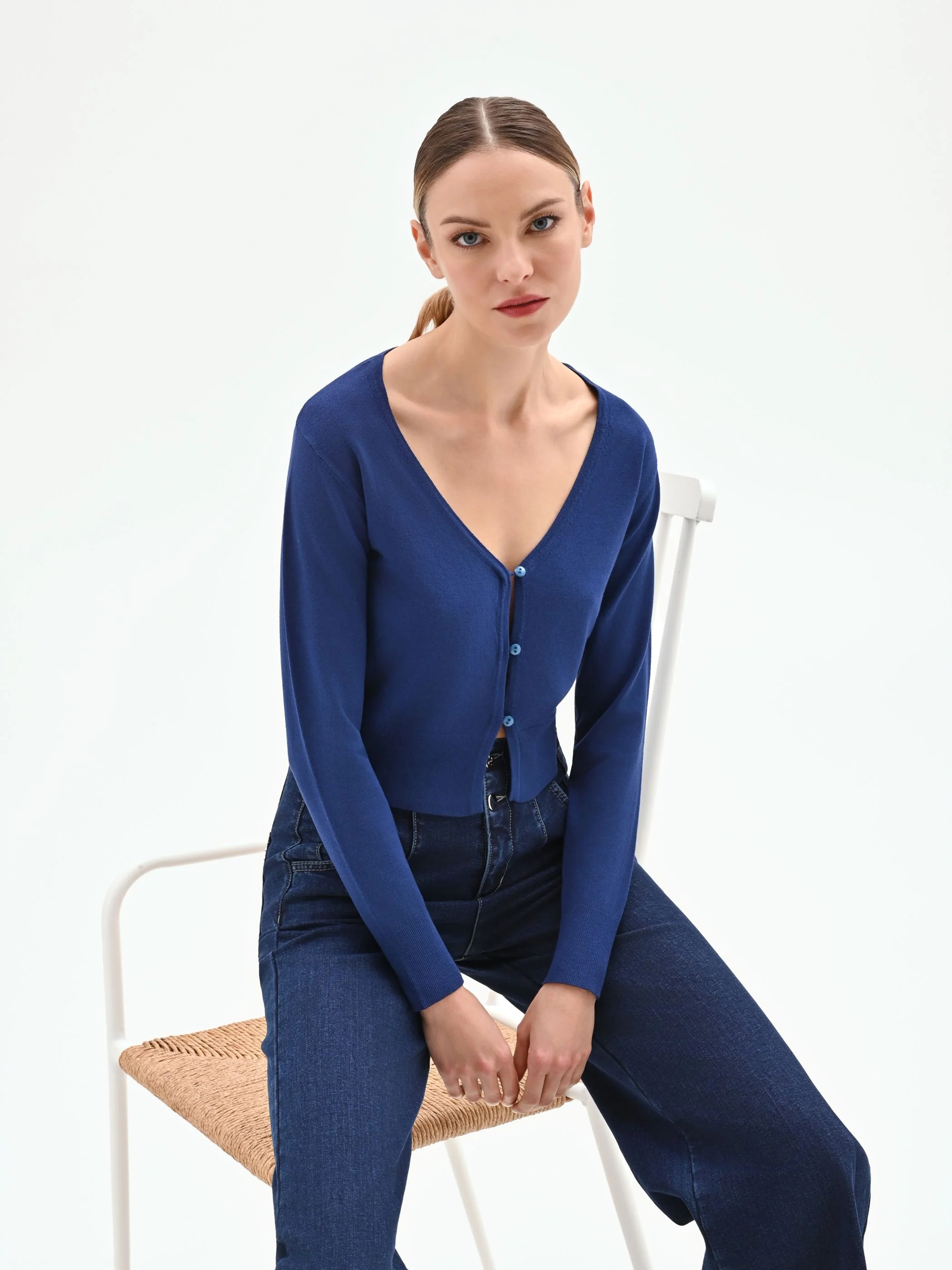 Cardigan blu brillante in maglia fine - Image 7