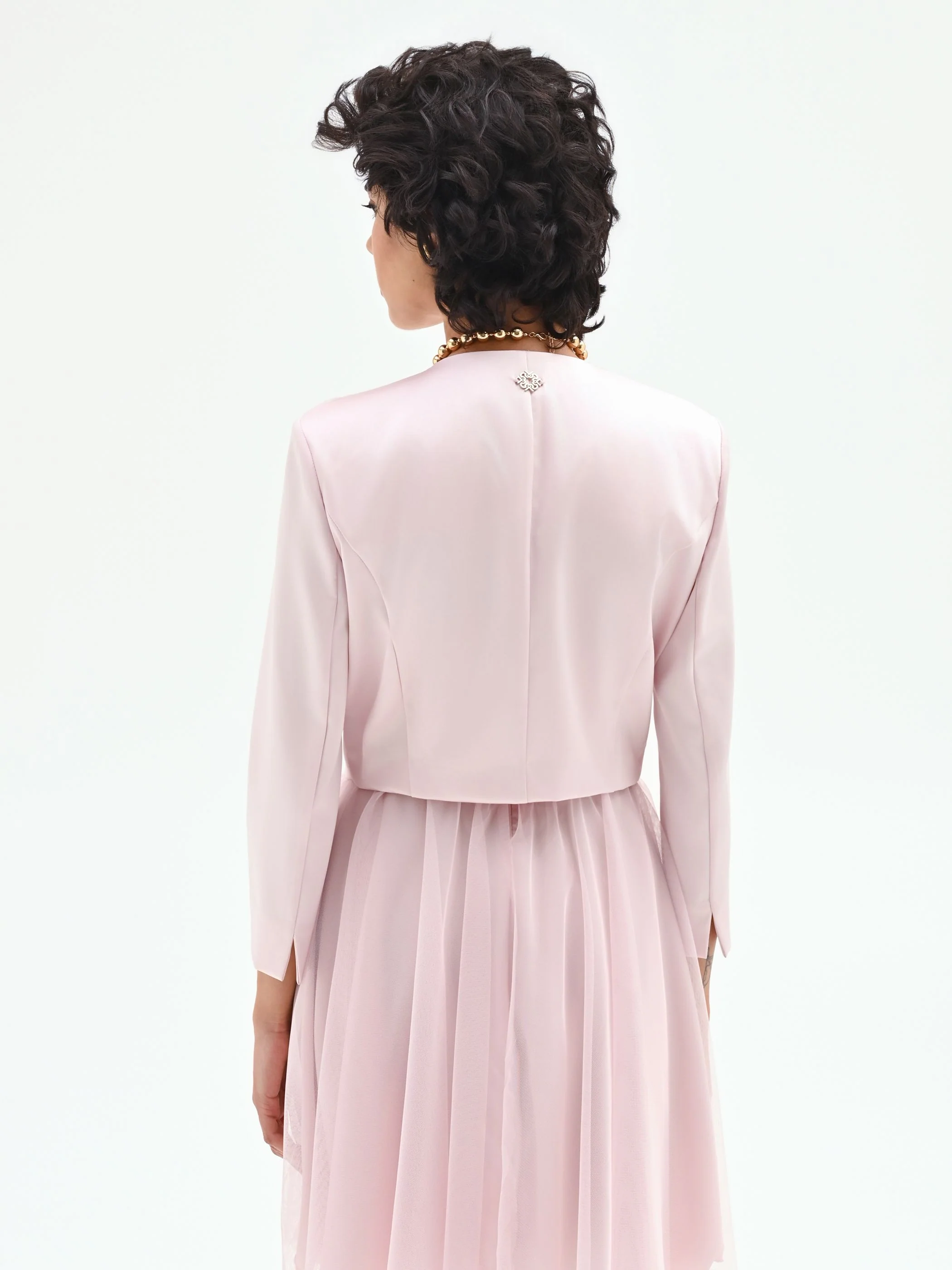 Coprispalla rosa pastello con pieghe orizzontali - Image 3