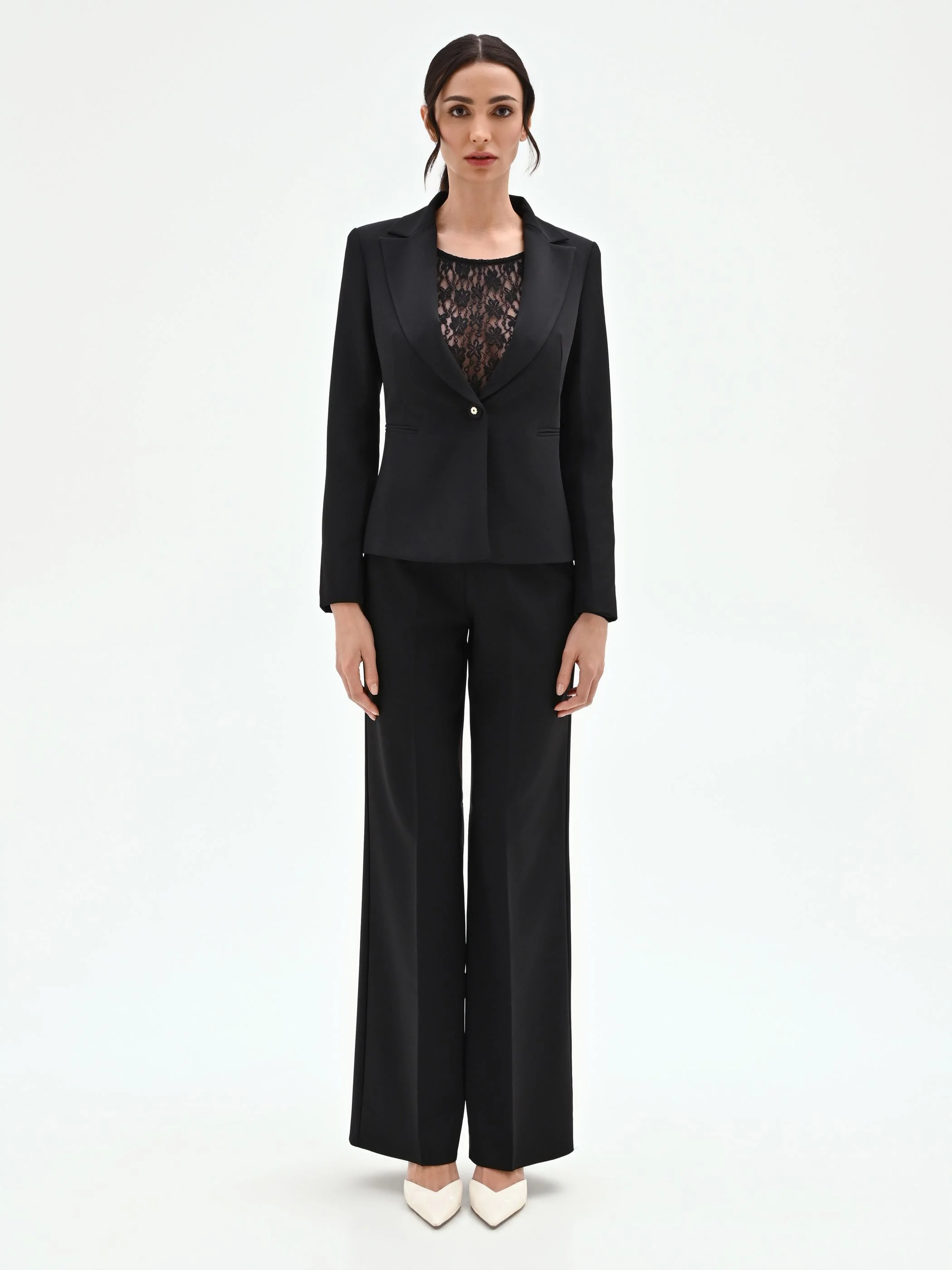 Giacca blazer nera con bottone monogram - Image 3