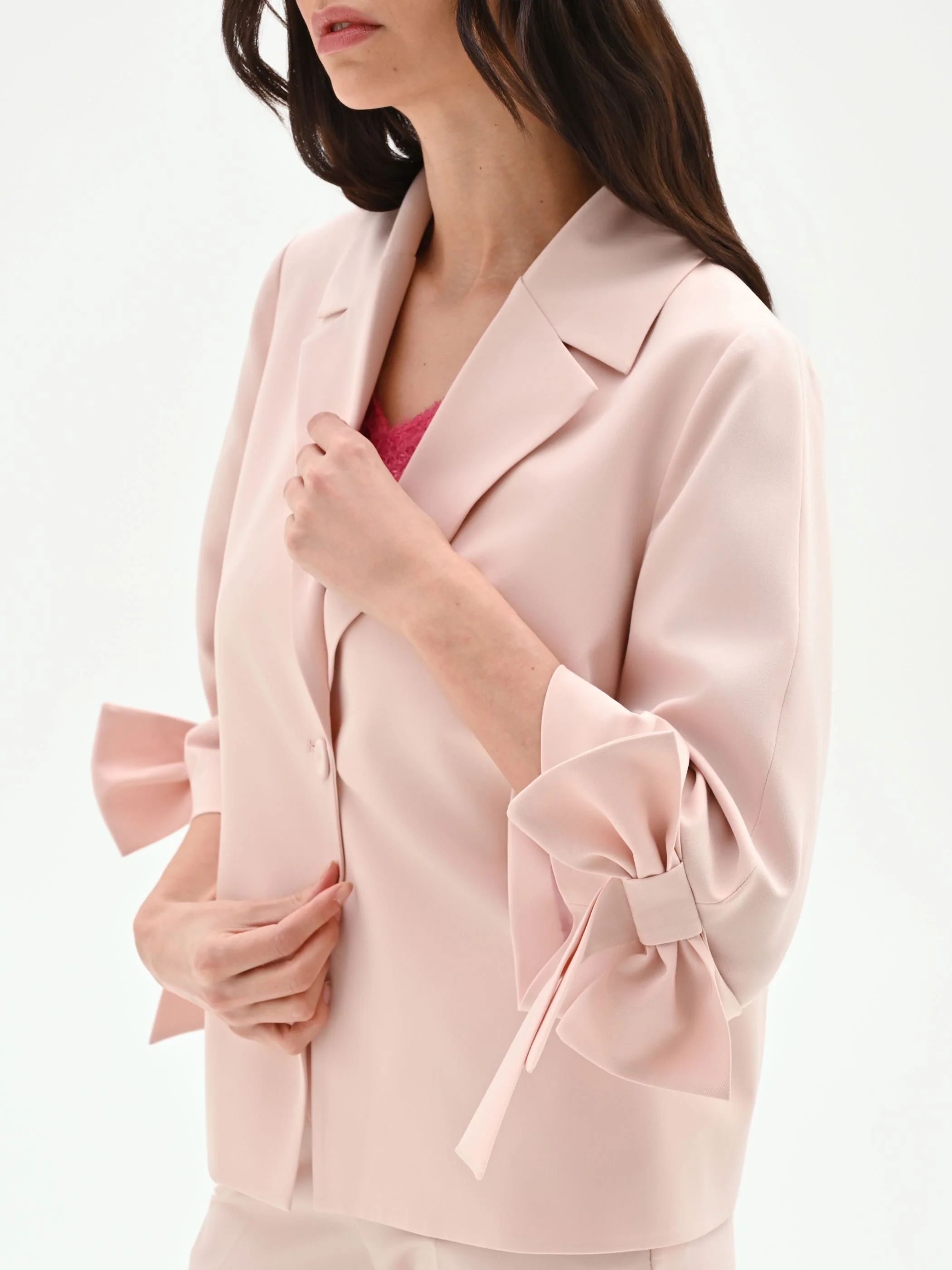 Giacca blazer rosa con fiocco sulla manica - Image 5
