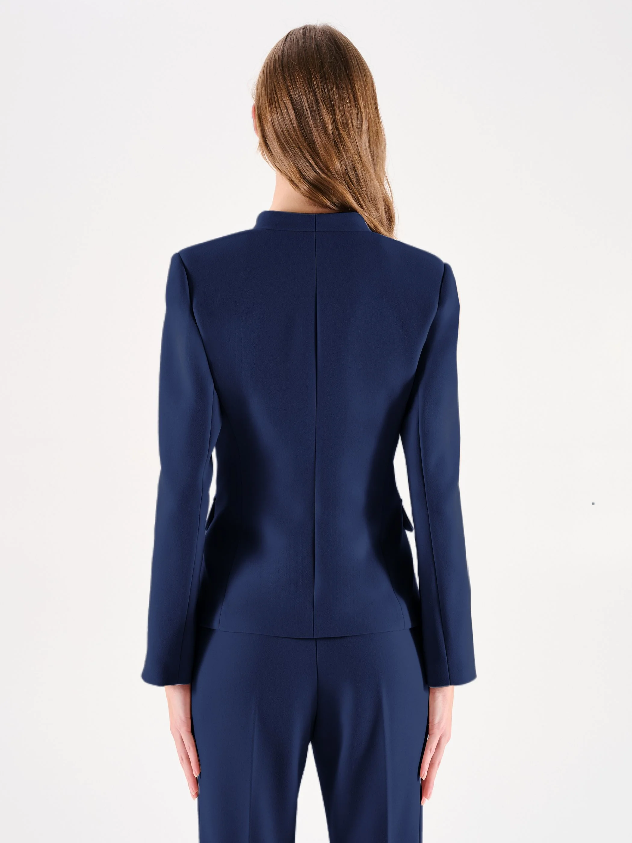 Giacca blu con alamari dorati