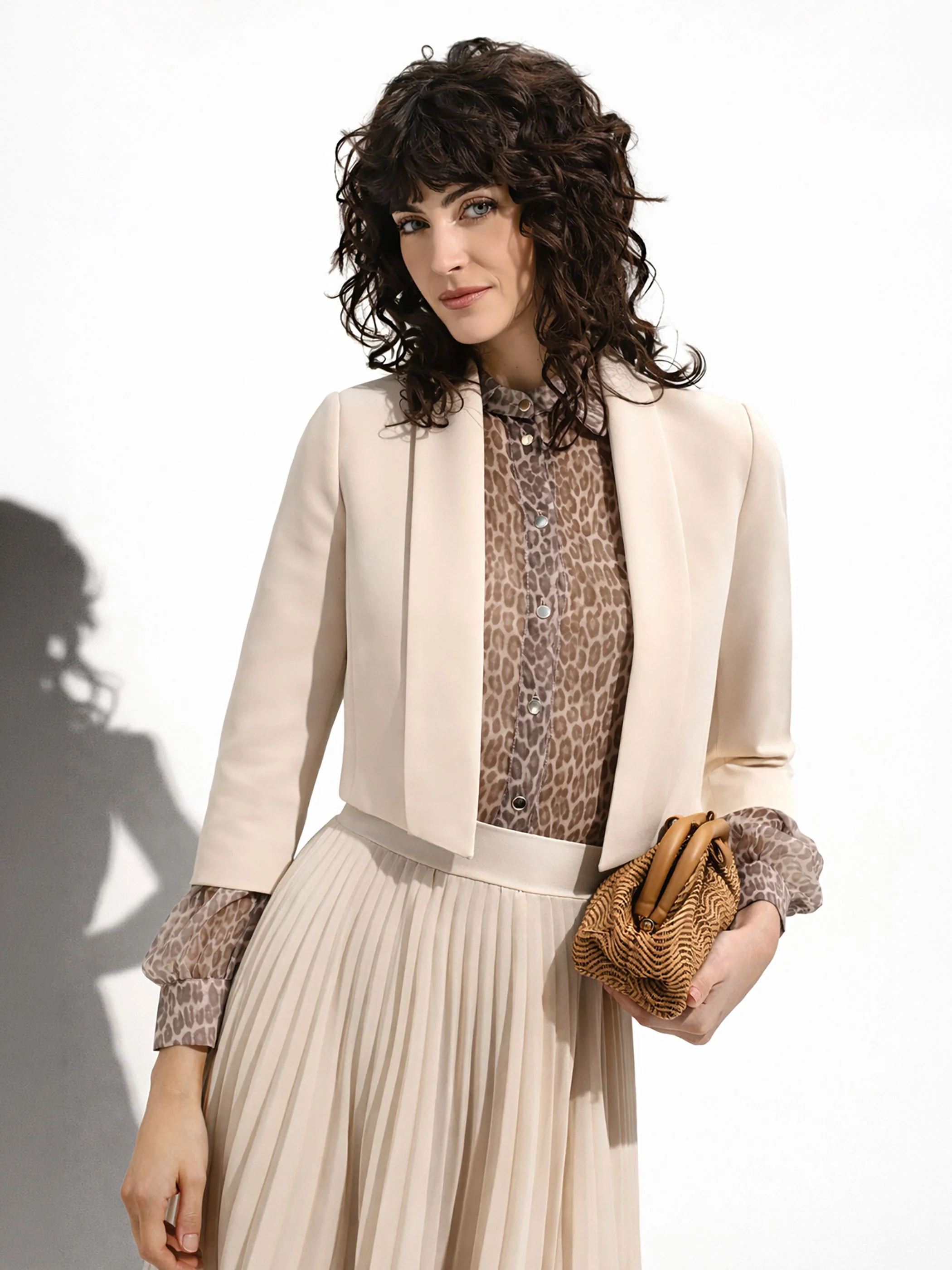 Giacca corta beige chiaro stile bolero - Image 6