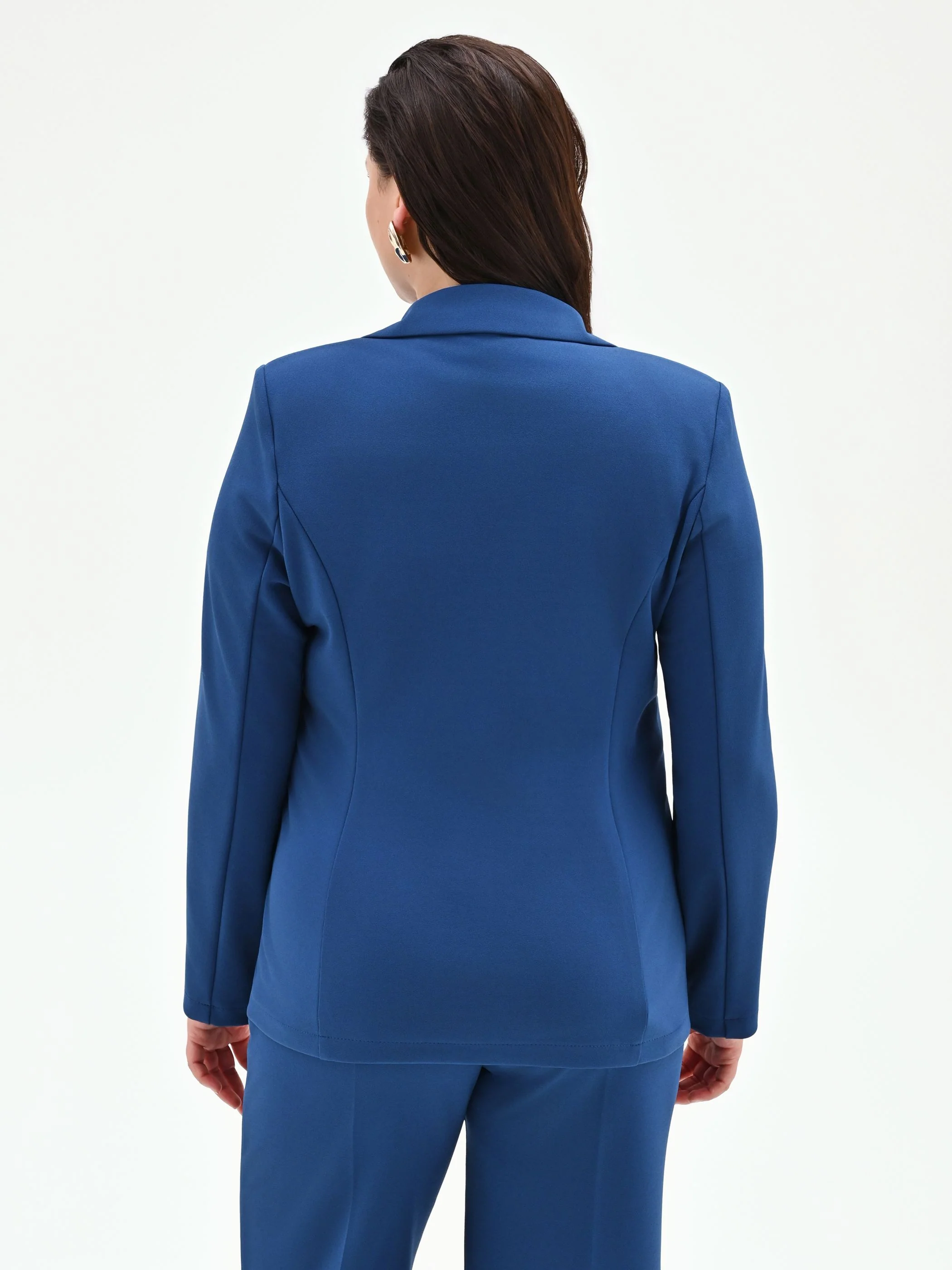 Giacca Curvy doppiopetto blu brillante in scuba mano crepe - Image 3