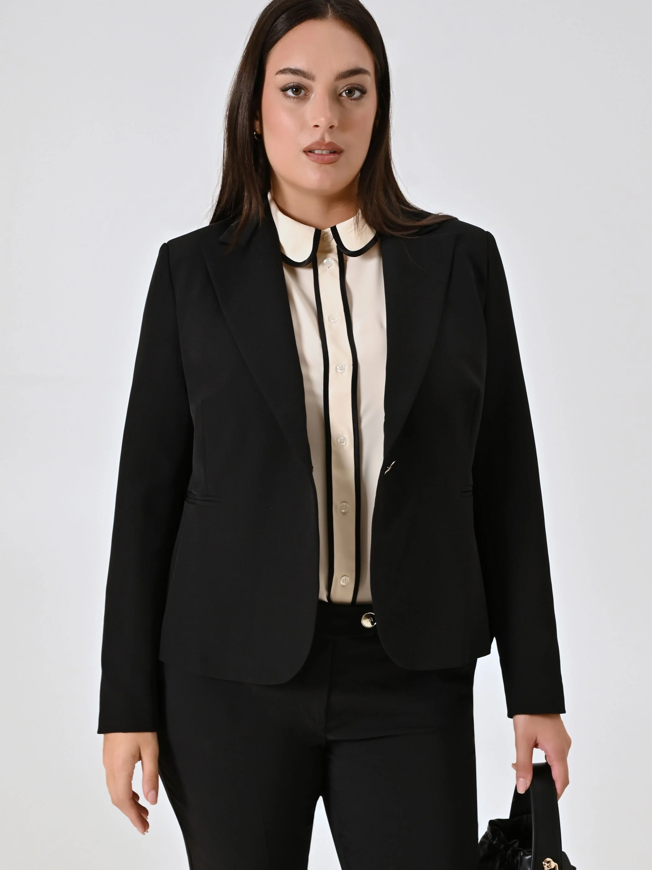 Giacca Curvy Monobottone Nera - Image 6