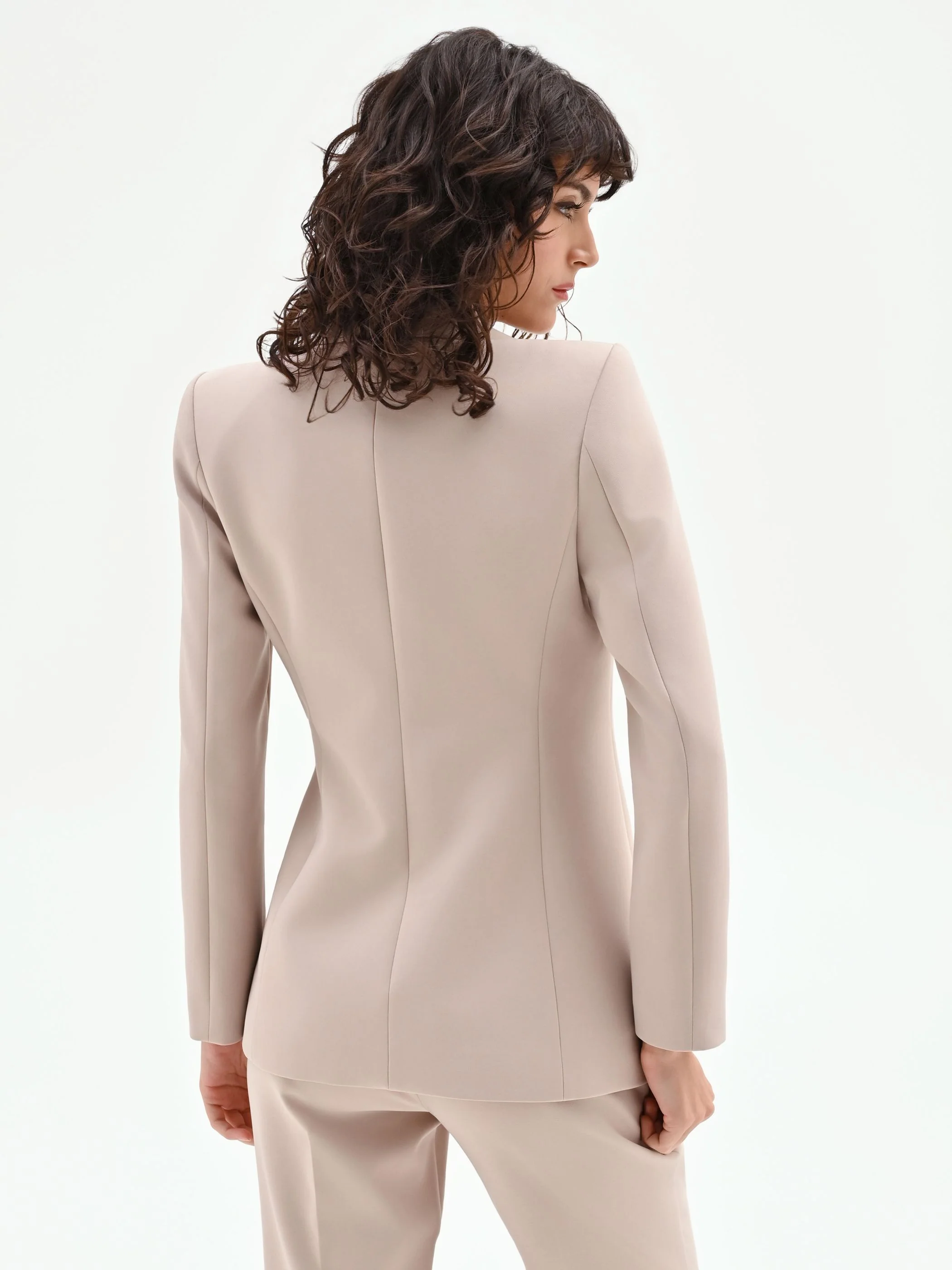 Giacca Studio tortora beige con chiusura a portafoglio - Image 3