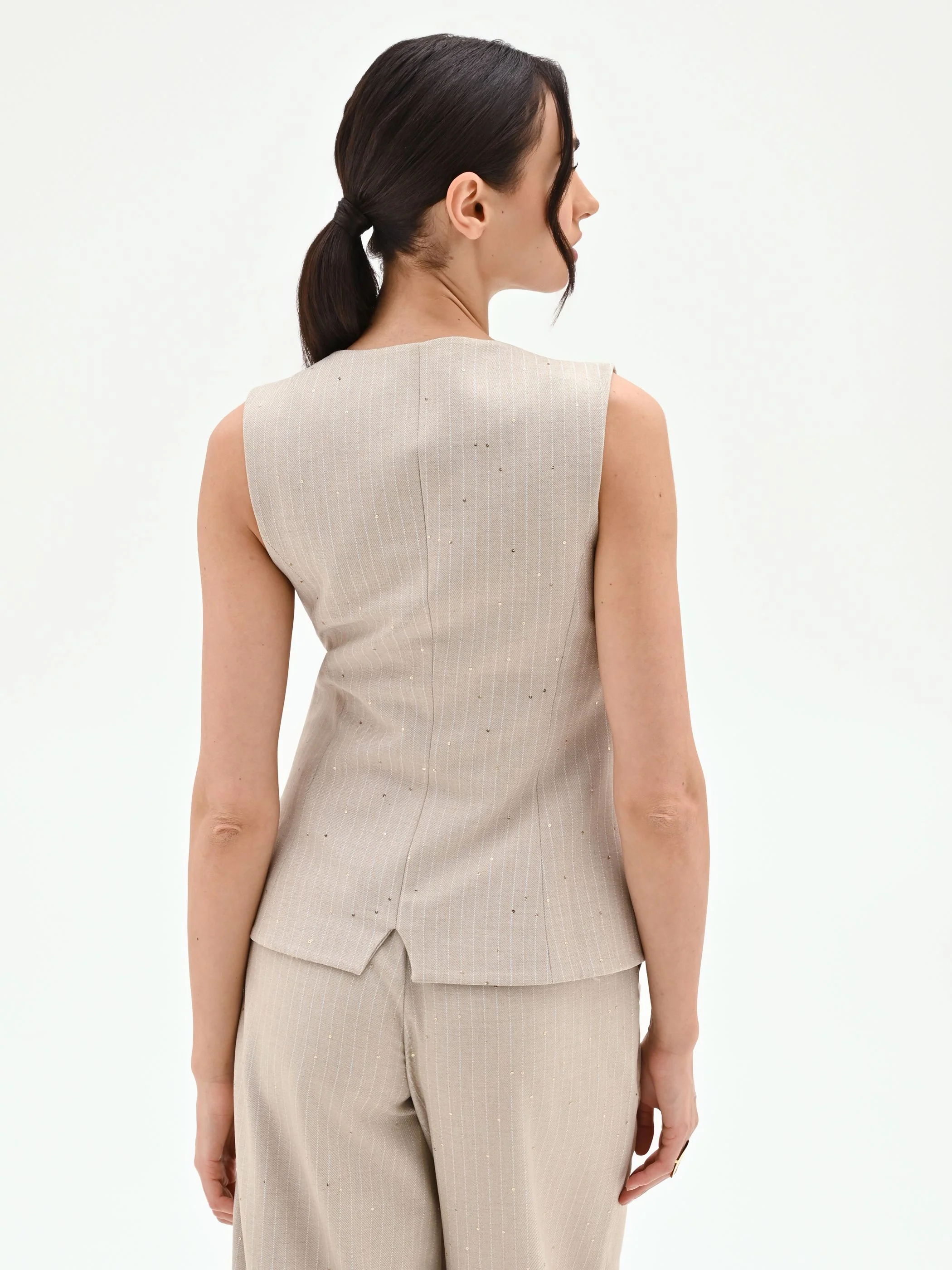 Gilet beige gessato con punti luce - Image 3