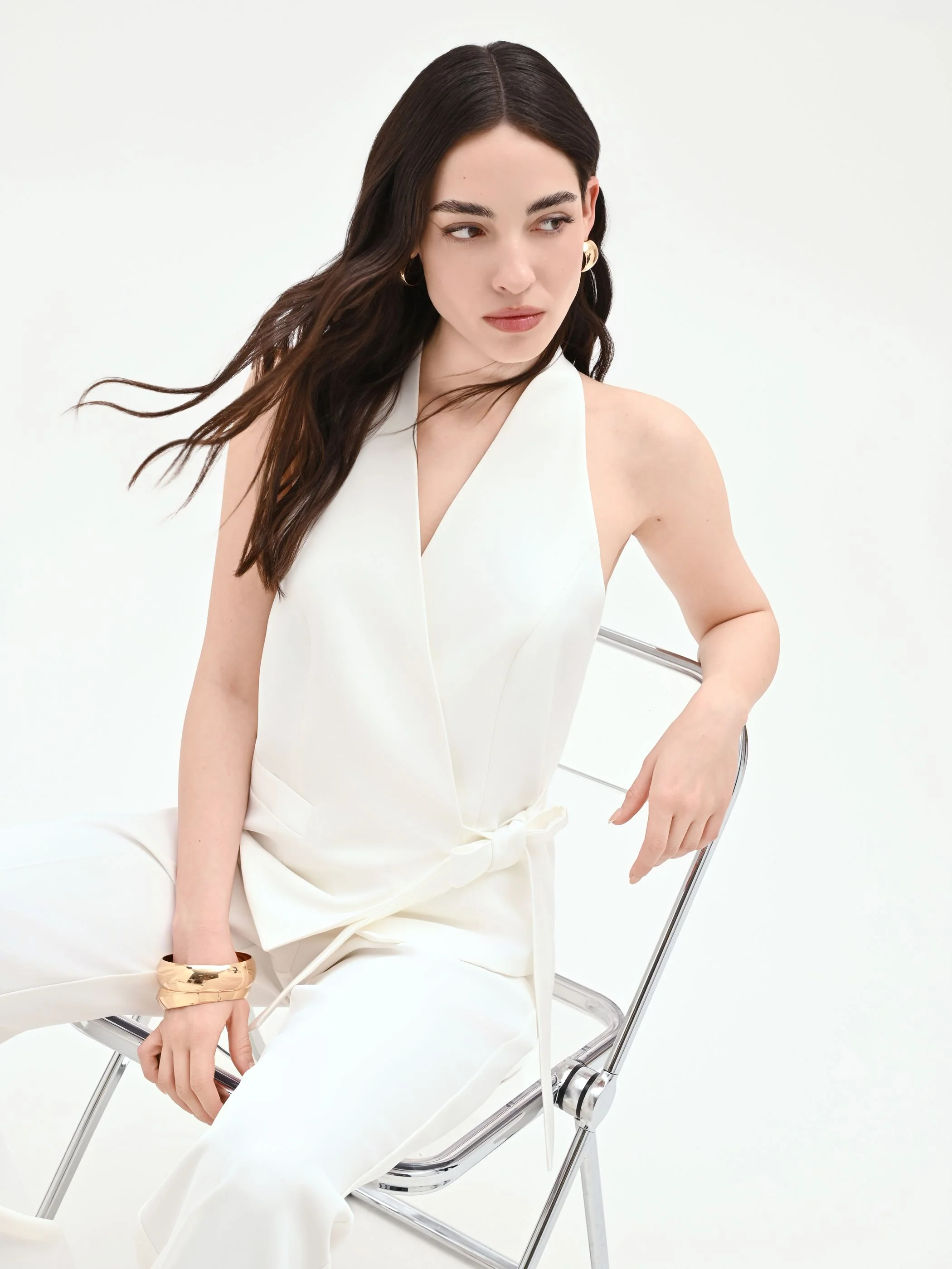 Gilet bianco con chiusura a fiocco laterale - Image 6