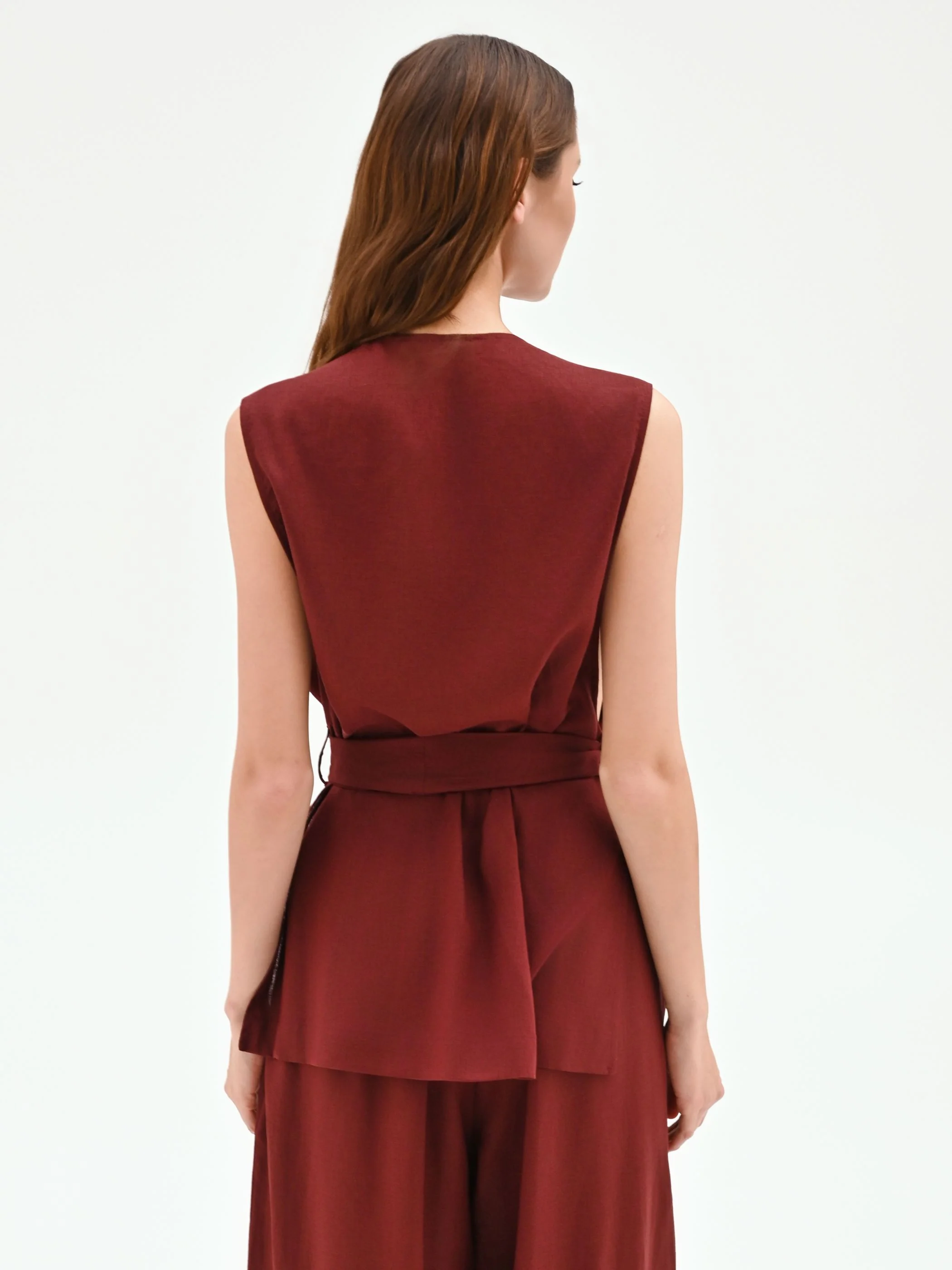 Gilet in lino rosso bordeaux con cintura - Image 2