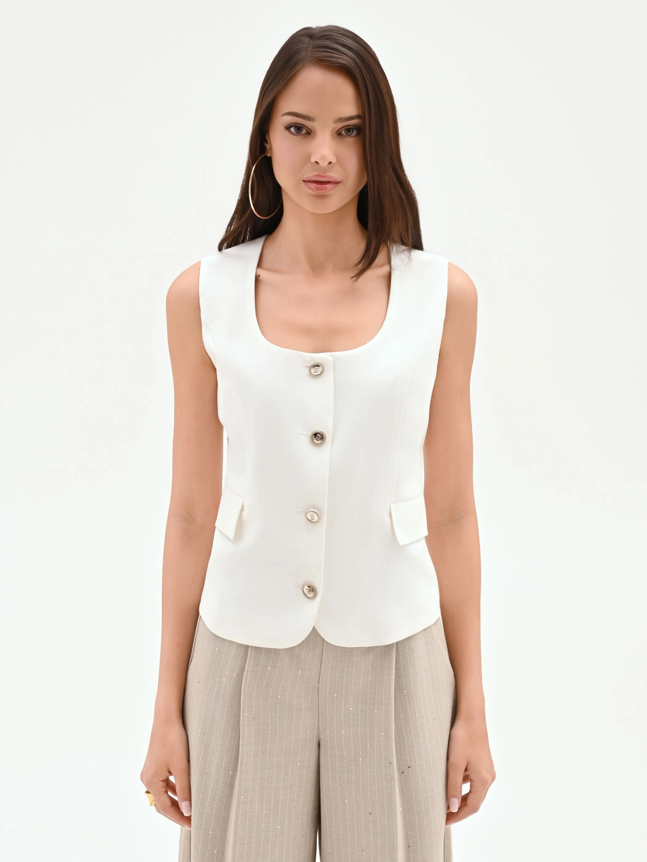 Gilet panna bianco dal taglio definito - Image 2