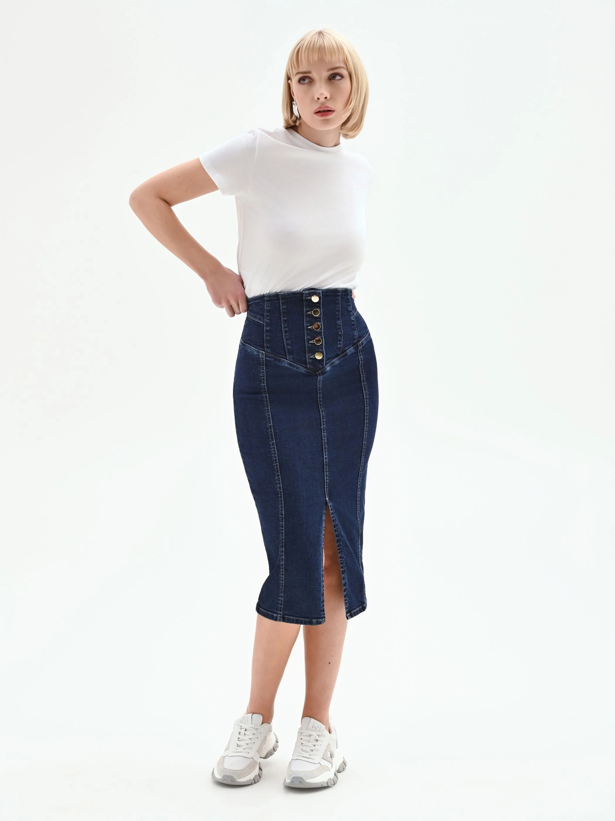 Gonna longuette denim blu navy con bottoni dorati - Image 4