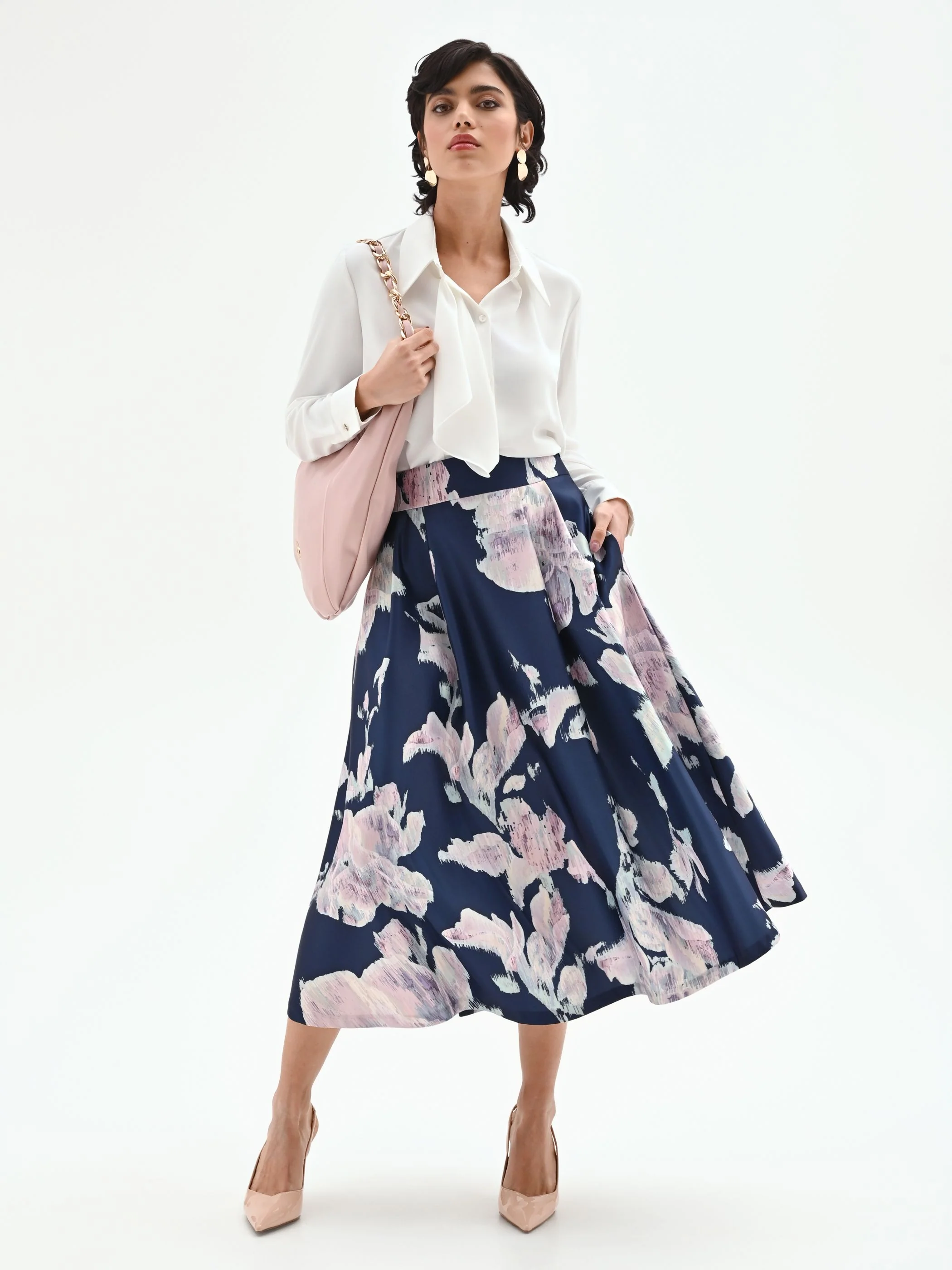Gonna midi svasata in duchesse a fiori blu brillante - Image 7