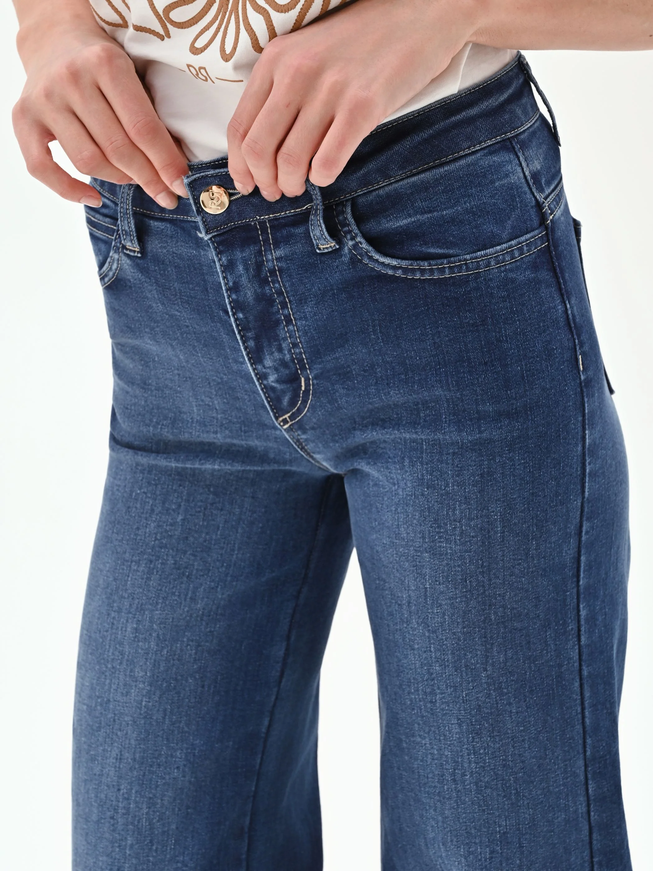 Jeans blu a palazzo - Image 4