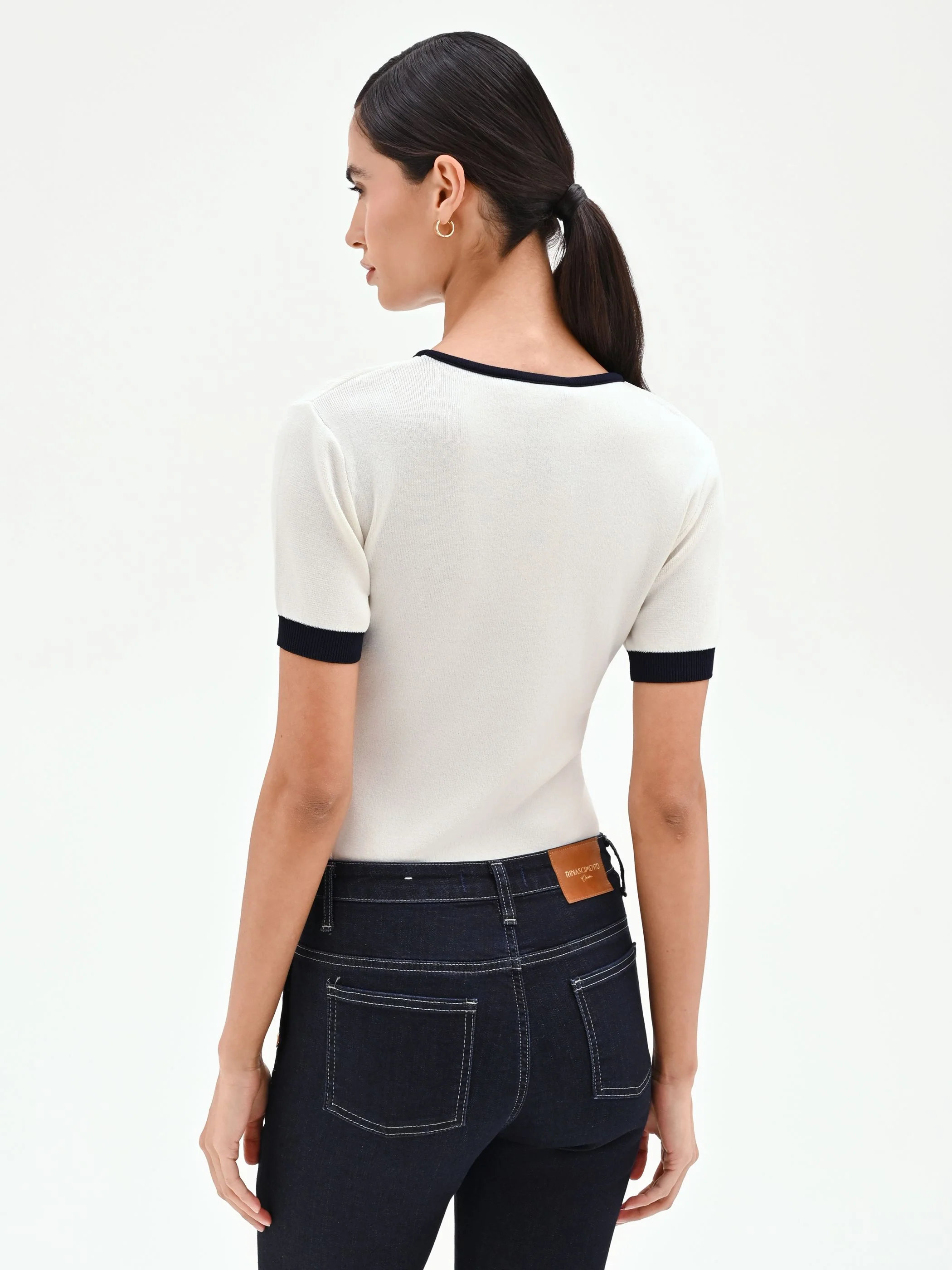 Maglia bicolore panna con profili a contrasto - Image 3
