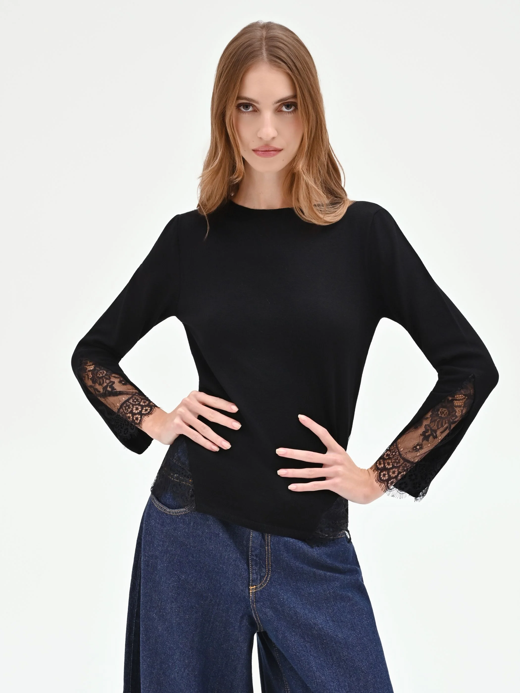 Maglia nera con inserti pizzo - Image 4