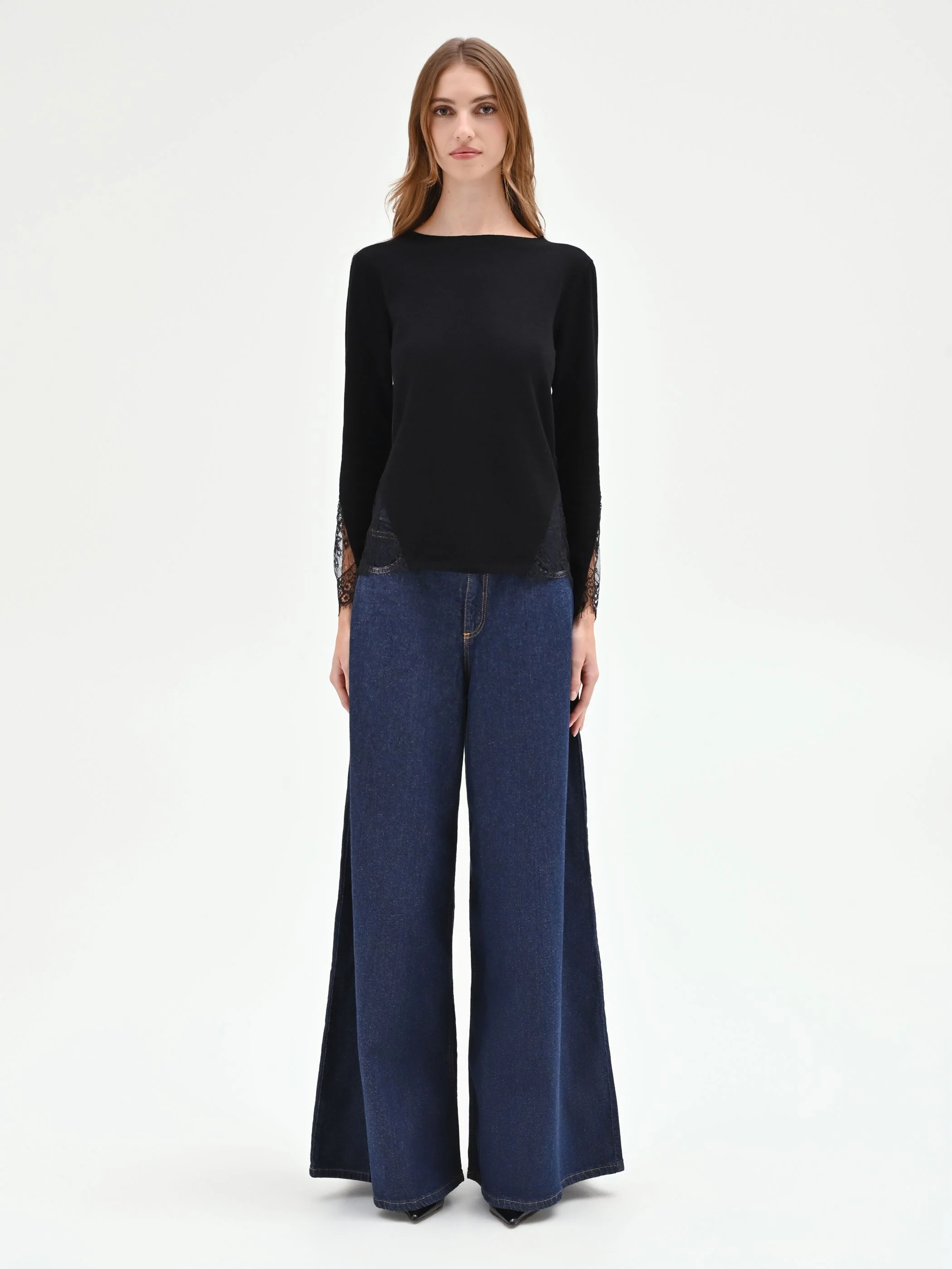 Maglia nera con inserti pizzo - Image 5