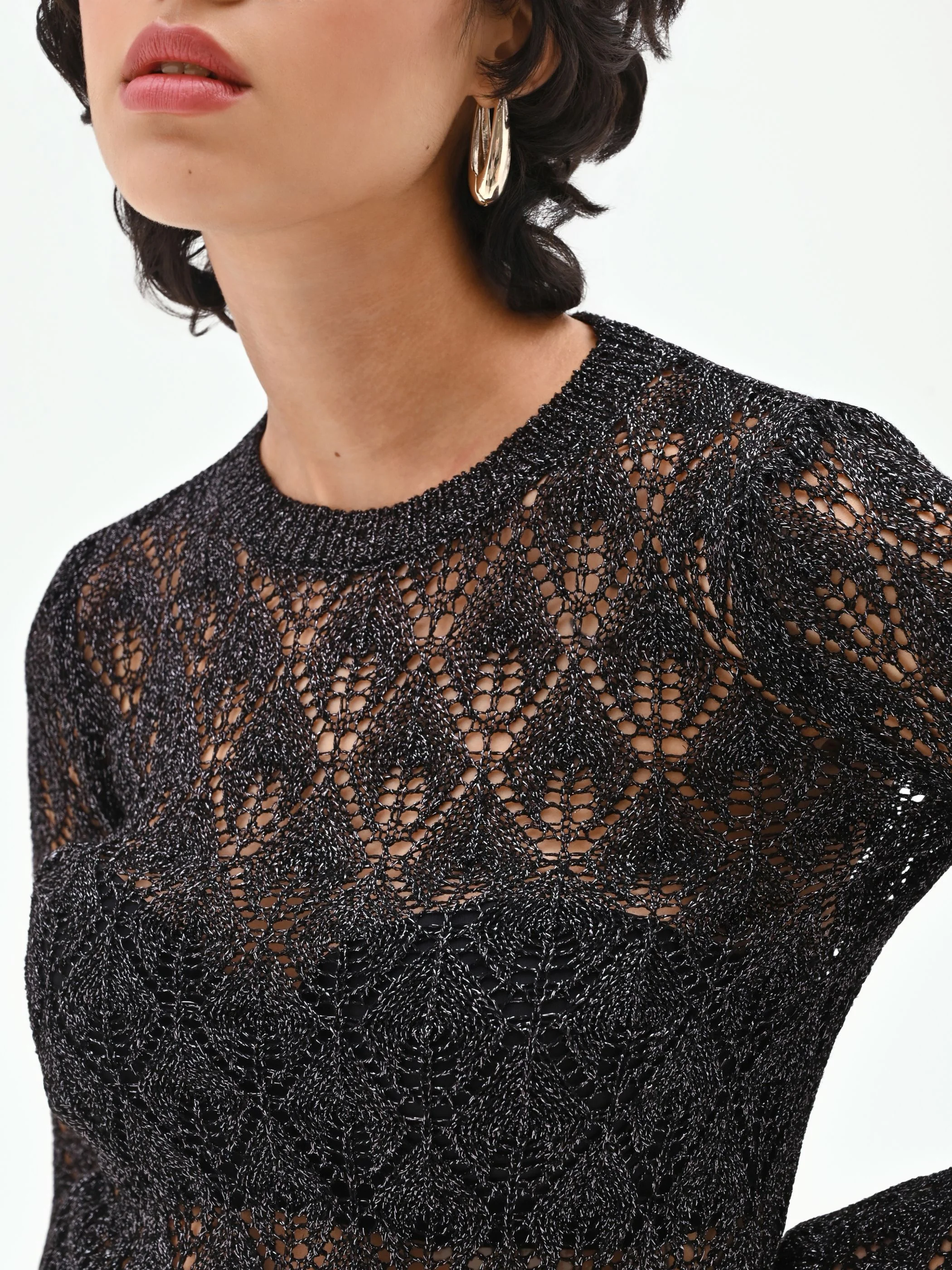Maglia nera con lavorazione traforata e lurex - Image 4