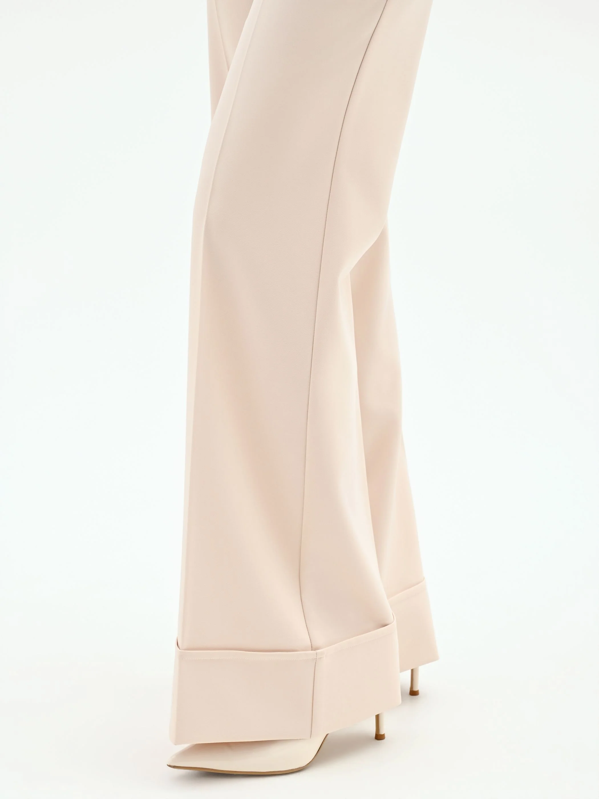 Pantalone a palazzo beige chiaro con risvolto - Image 4