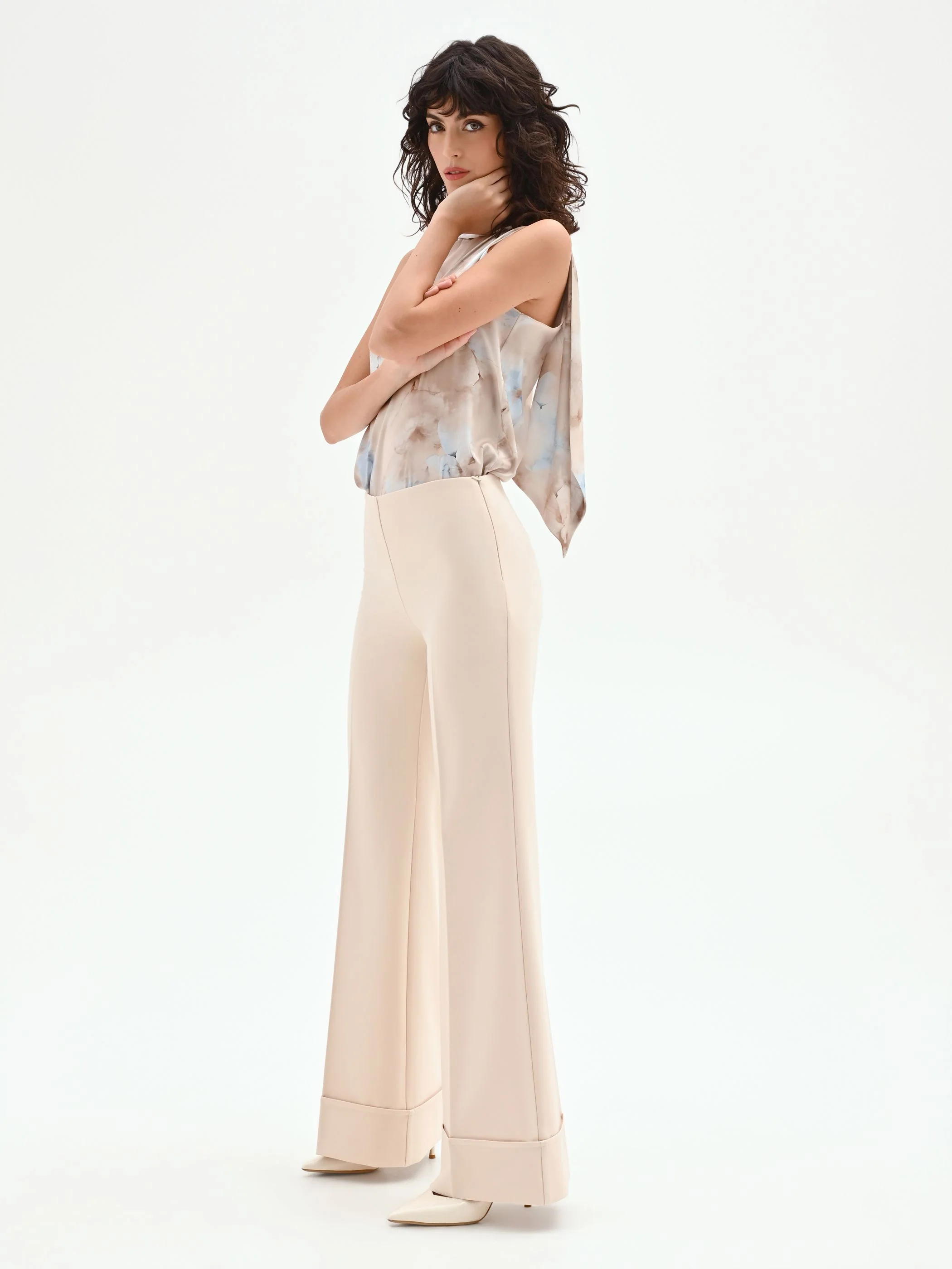 Pantalone a palazzo beige chiaro con risvolto - Image 5