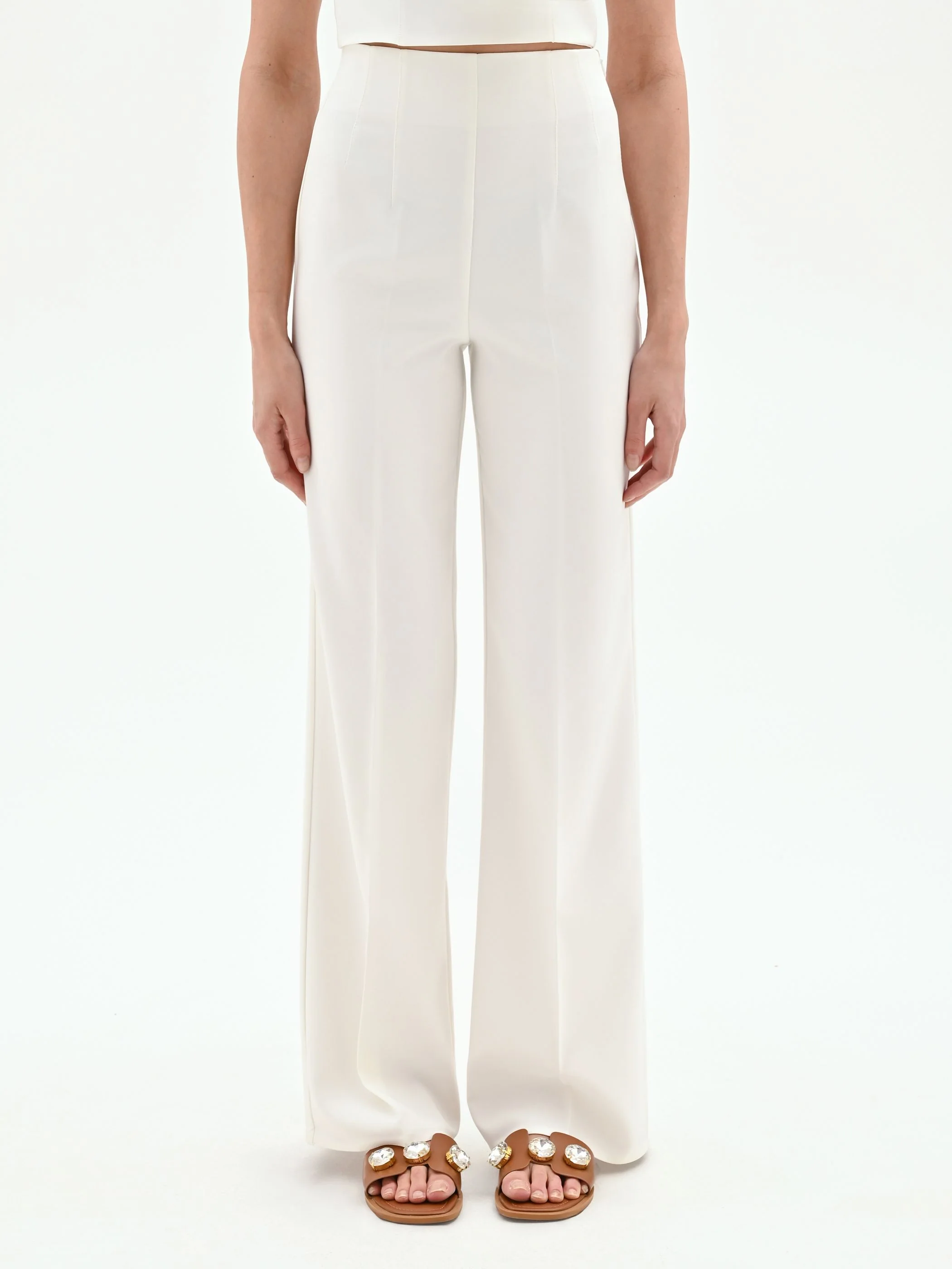 Pantalone a palazzo bianco con piega centrale - Image 2