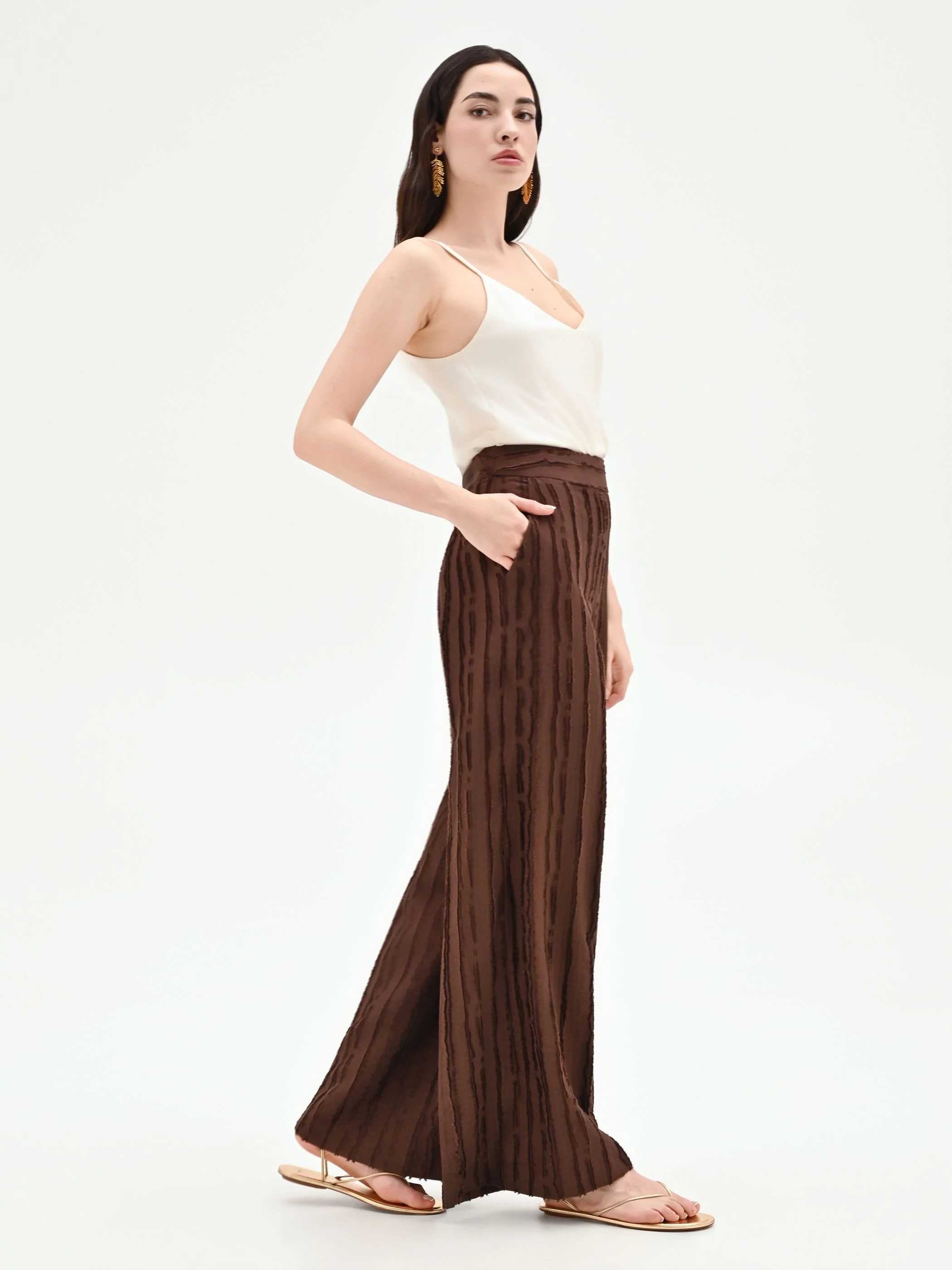 Pantalone a palazzo cioccolato in jacquard - Image 4