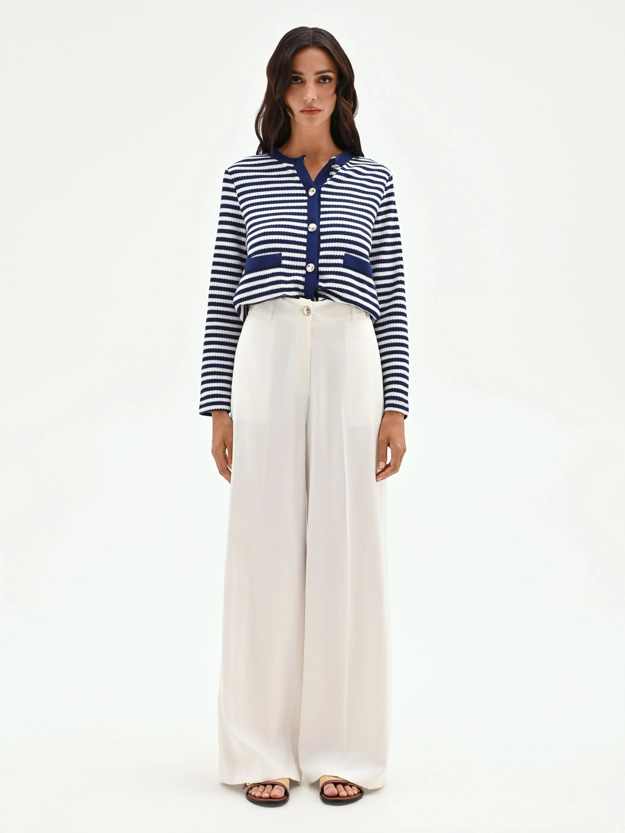 Pantalone a palazzo panna bianco con piega centrale - Image 2