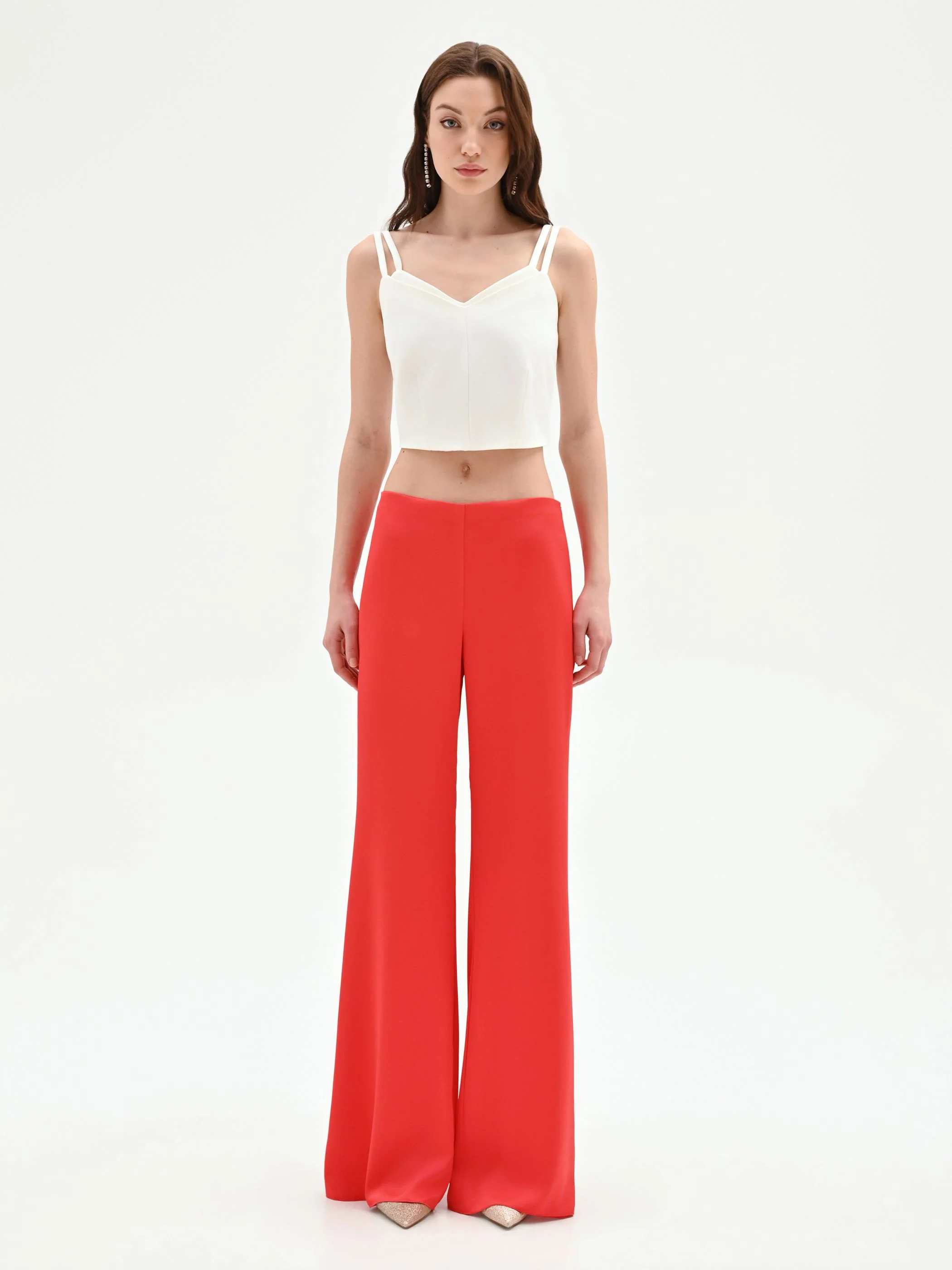Pantalone a palazzo rosso fragola in raso - Image 3