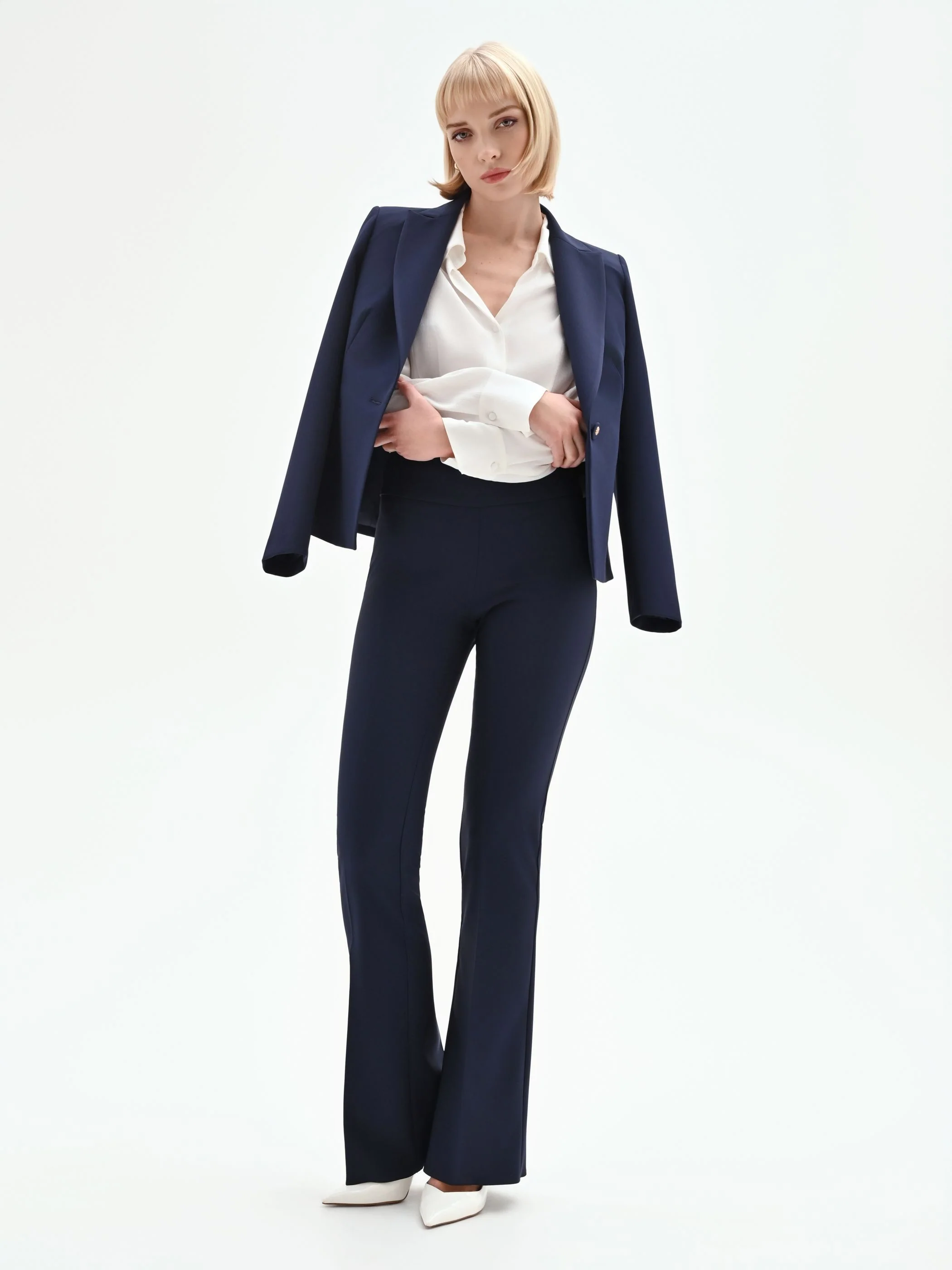 Pantalone a zampa blu in tessuto tecnico - Image 6