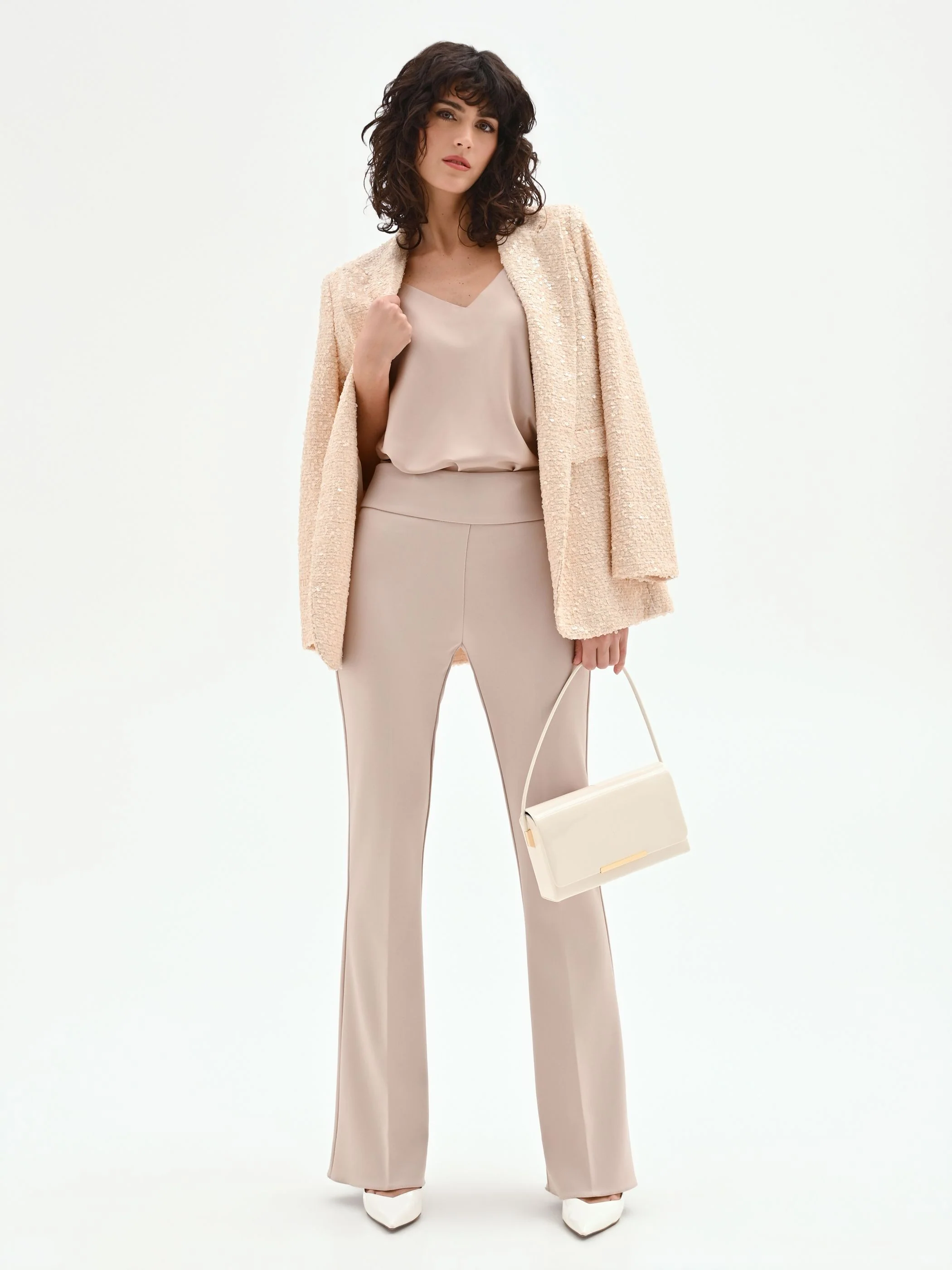 Pantalone a zampa tortora beige in scuba crèpe - Image 6