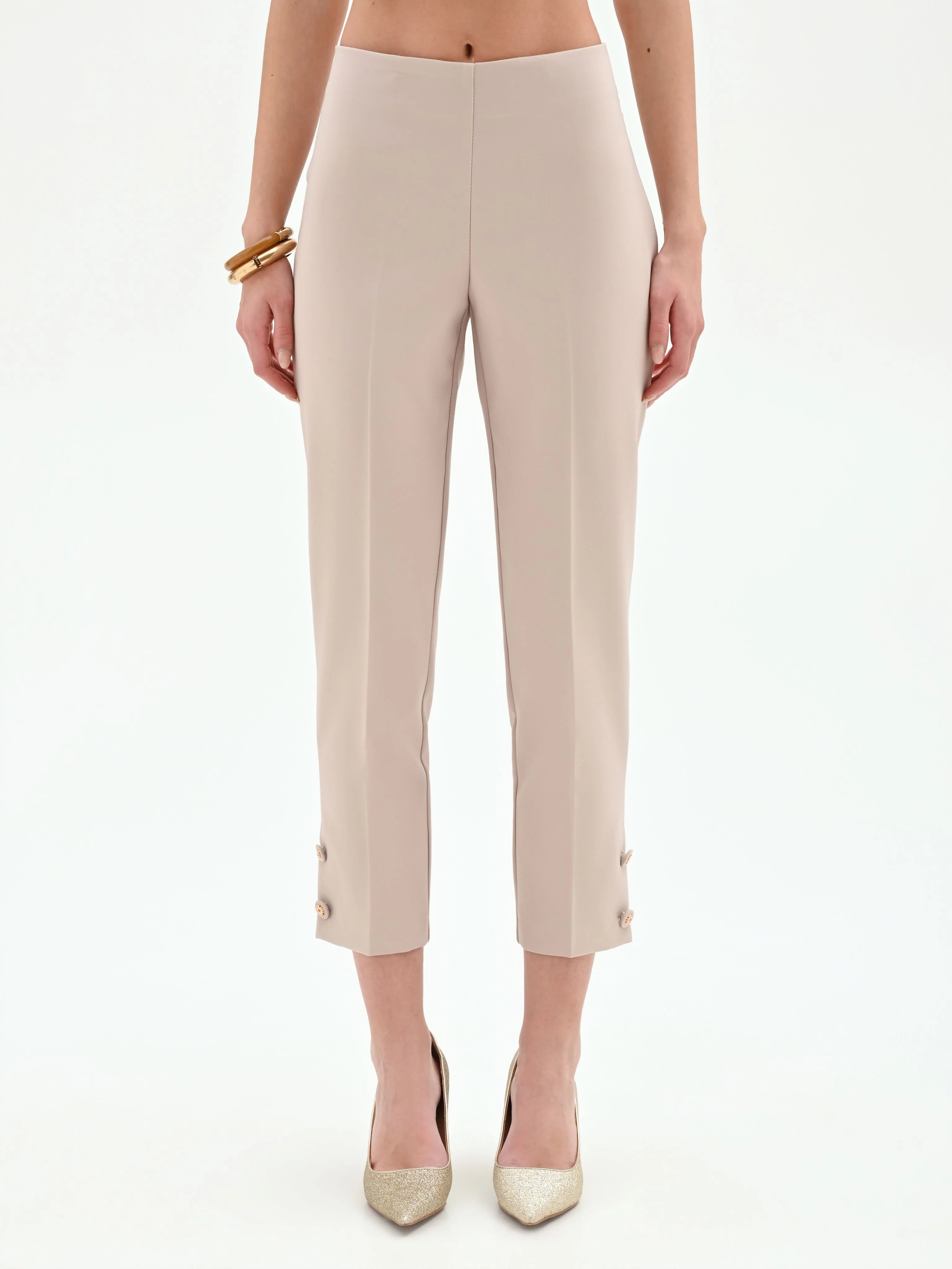 Pantalone cropped tortora beige con bottoni al fondo - Image 2