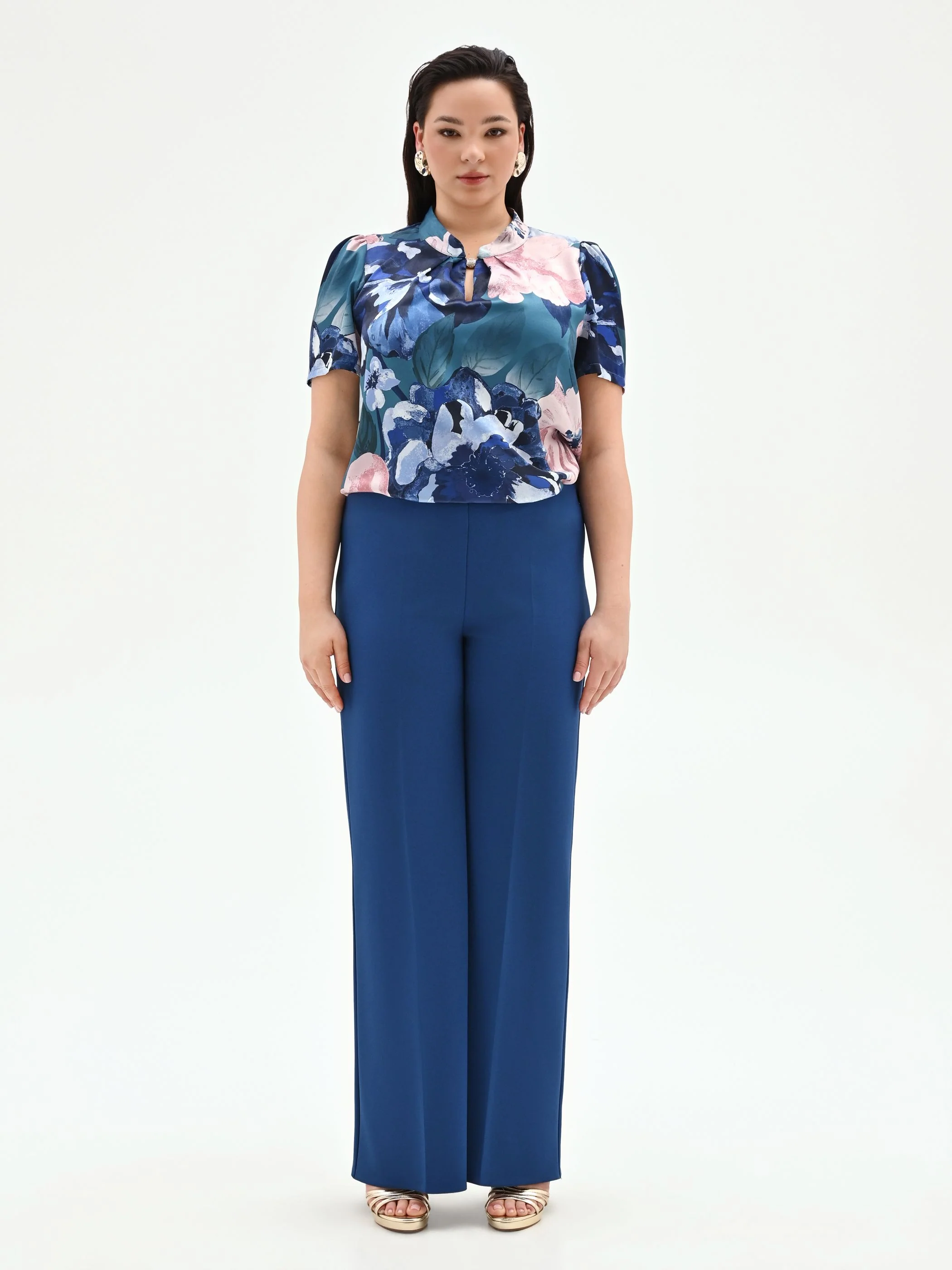 Pantalone Curvy  a palazzo blu brillante in scuba mano crepe - Image 3