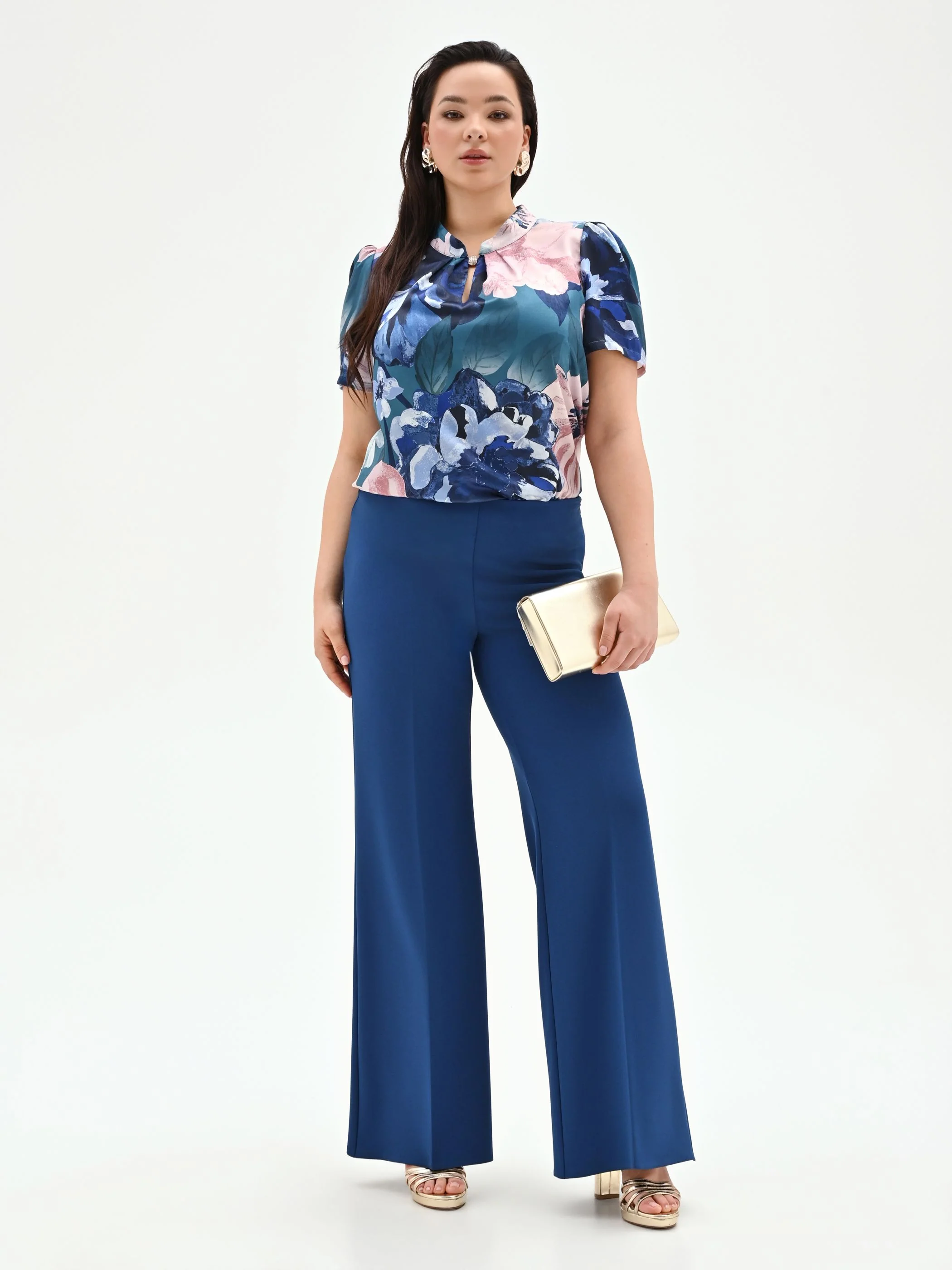 Pantalone Curvy  a palazzo blu brillante in scuba mano crepe - Image 6