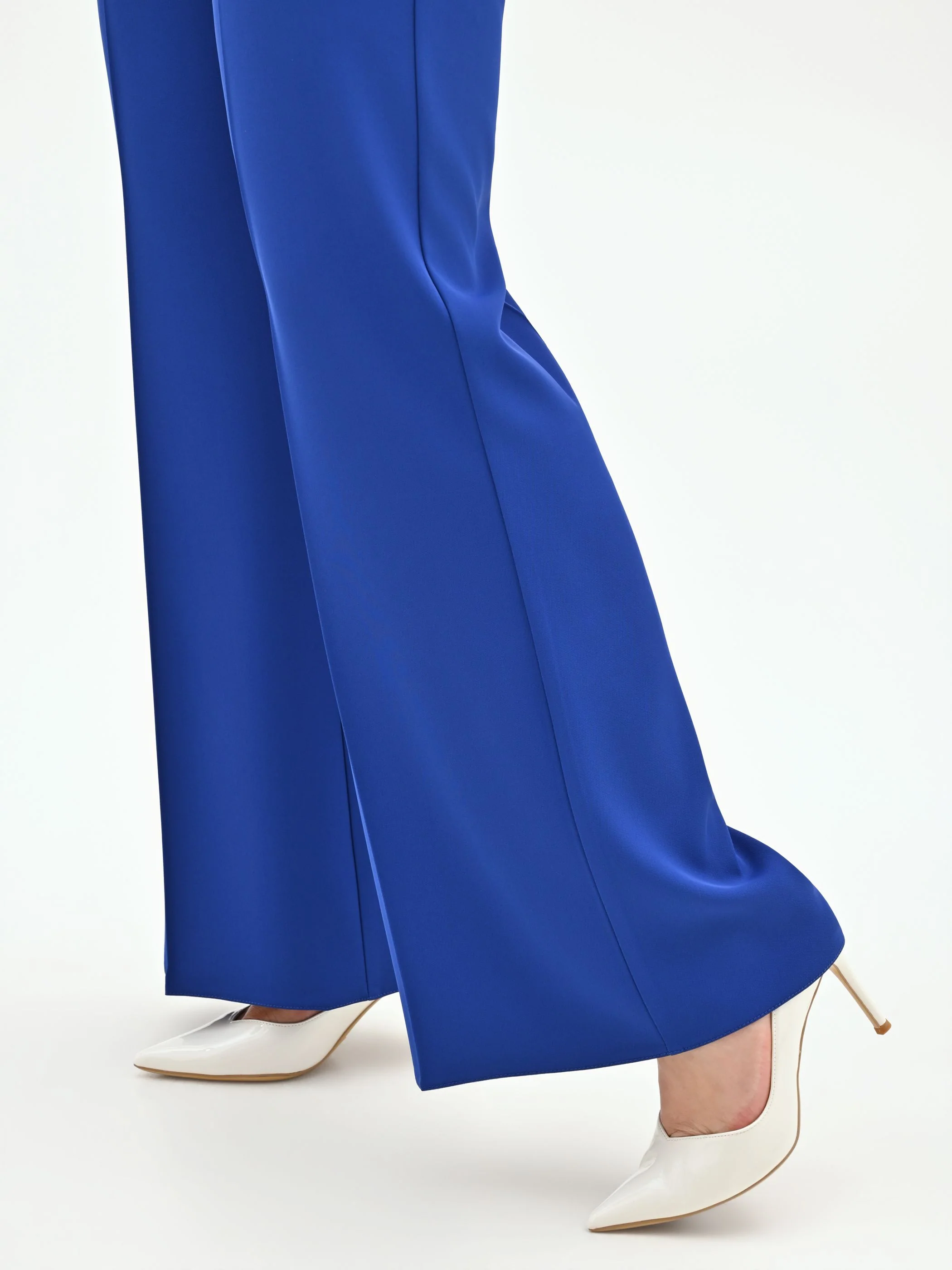 Pantalone Curvy a palazzo blu cina dalla linea fluida in cadi - Image 5
