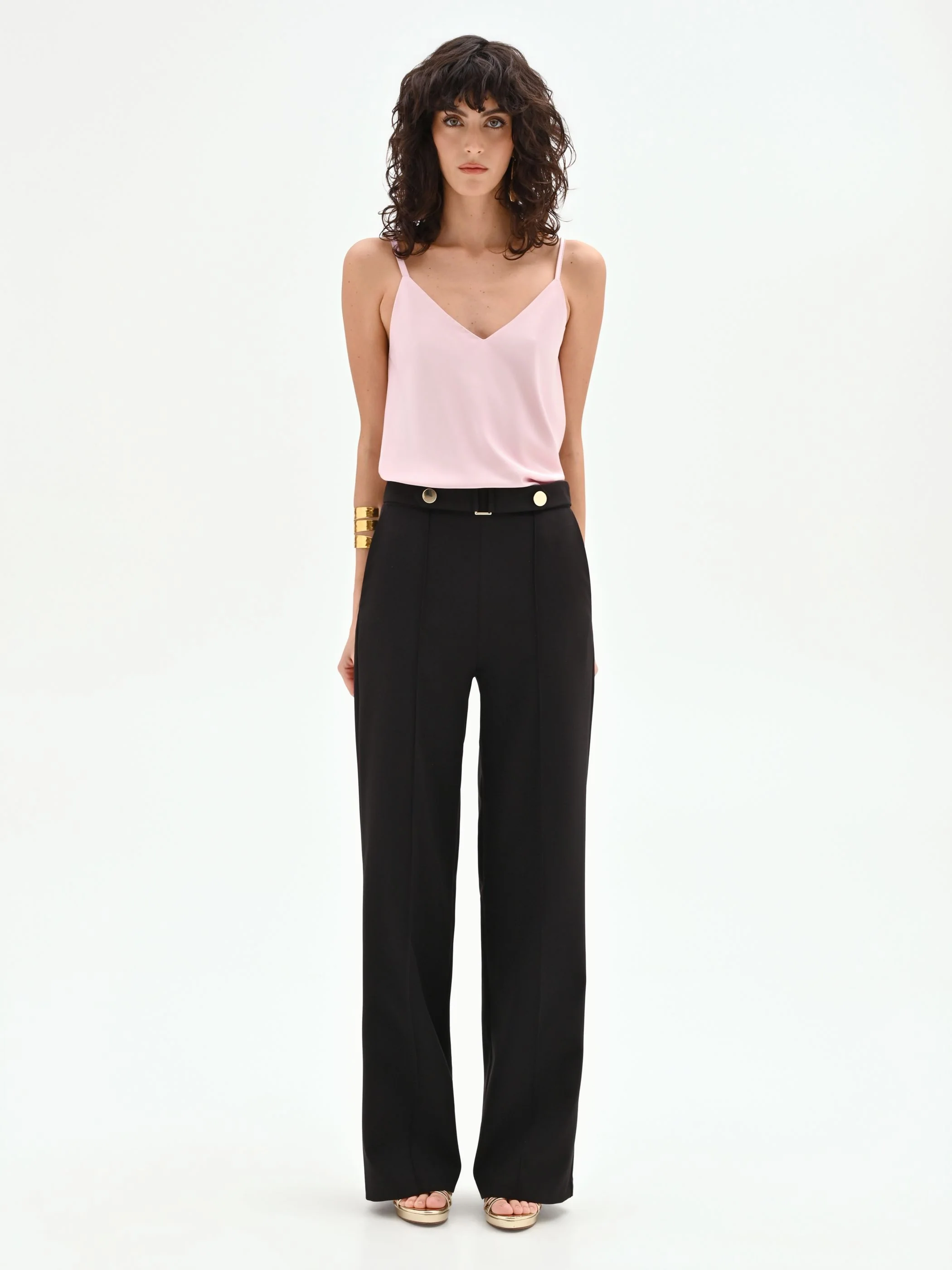 Pantalone nero a gamba dritta con bottoni gioiello